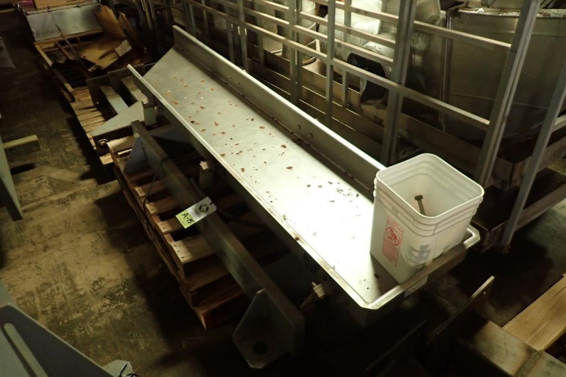 Key iso-flo vibrator conveyor {Located in Indianapolis, IN}