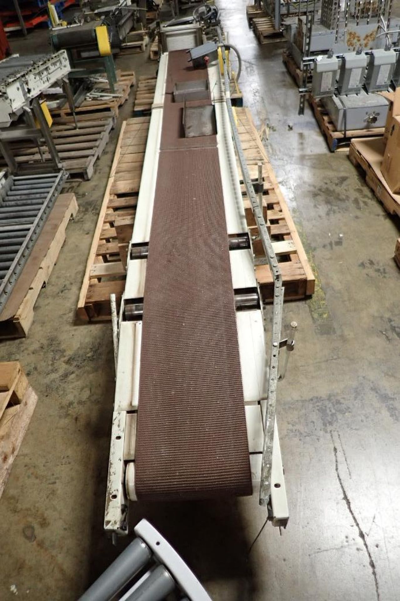 Hytrol belt conveyor {Located in Indianapolis, IN} - Bild 2 aus 6