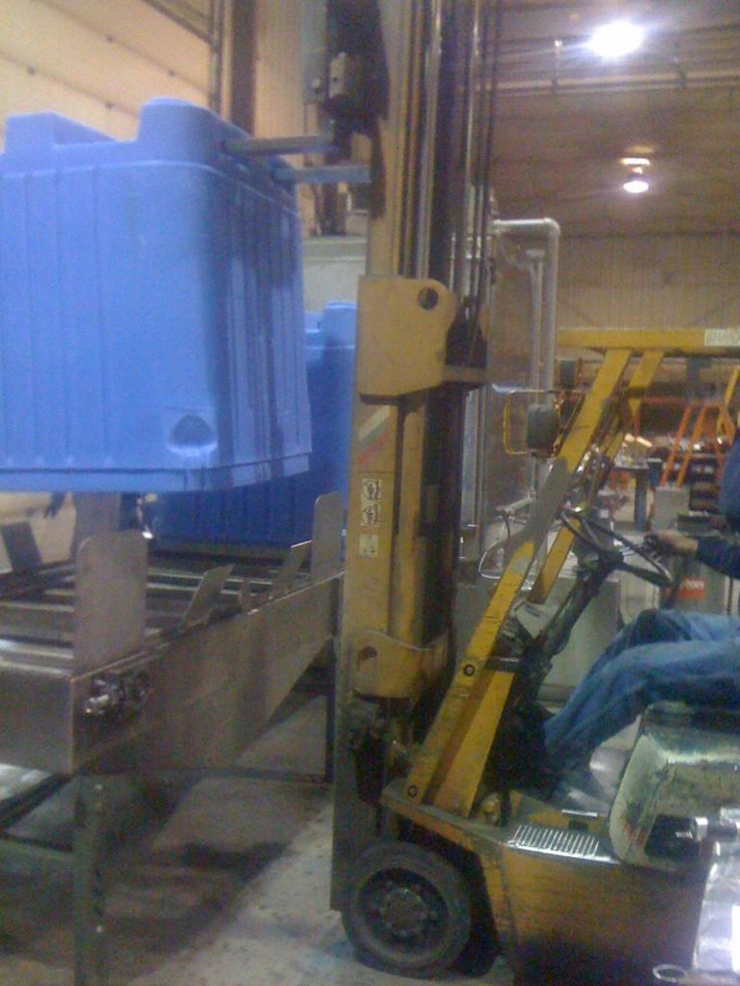 AEC Systems tote washing system {Pendleton, IN} - Image 6 of 12