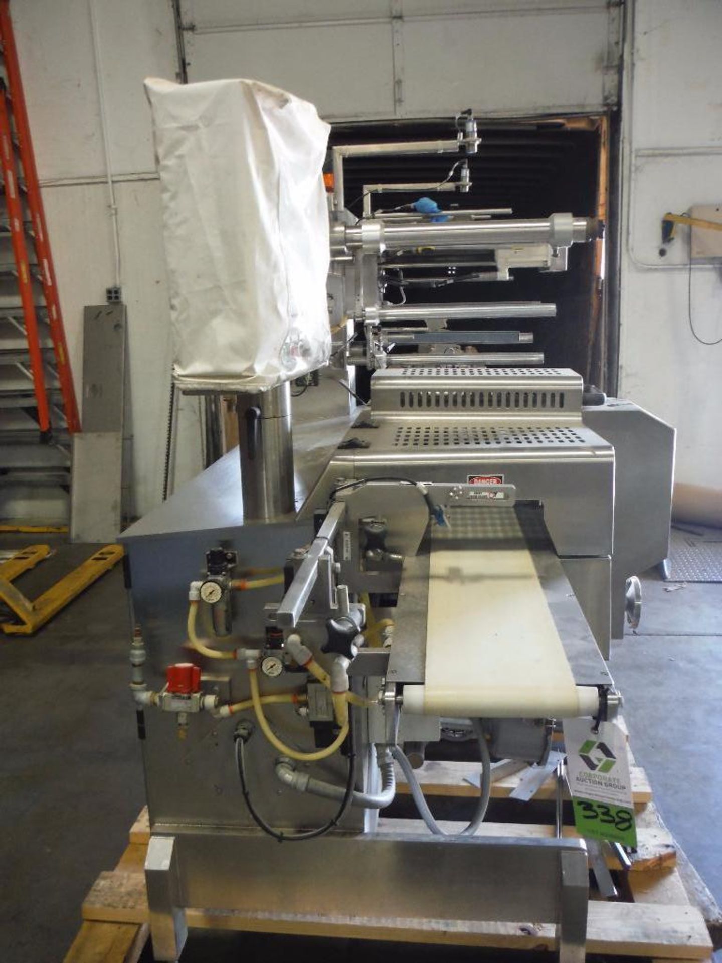 Ilapak delta horizonal form-fill-seal machine {Located in Florence, KY} - Image 12 of 26