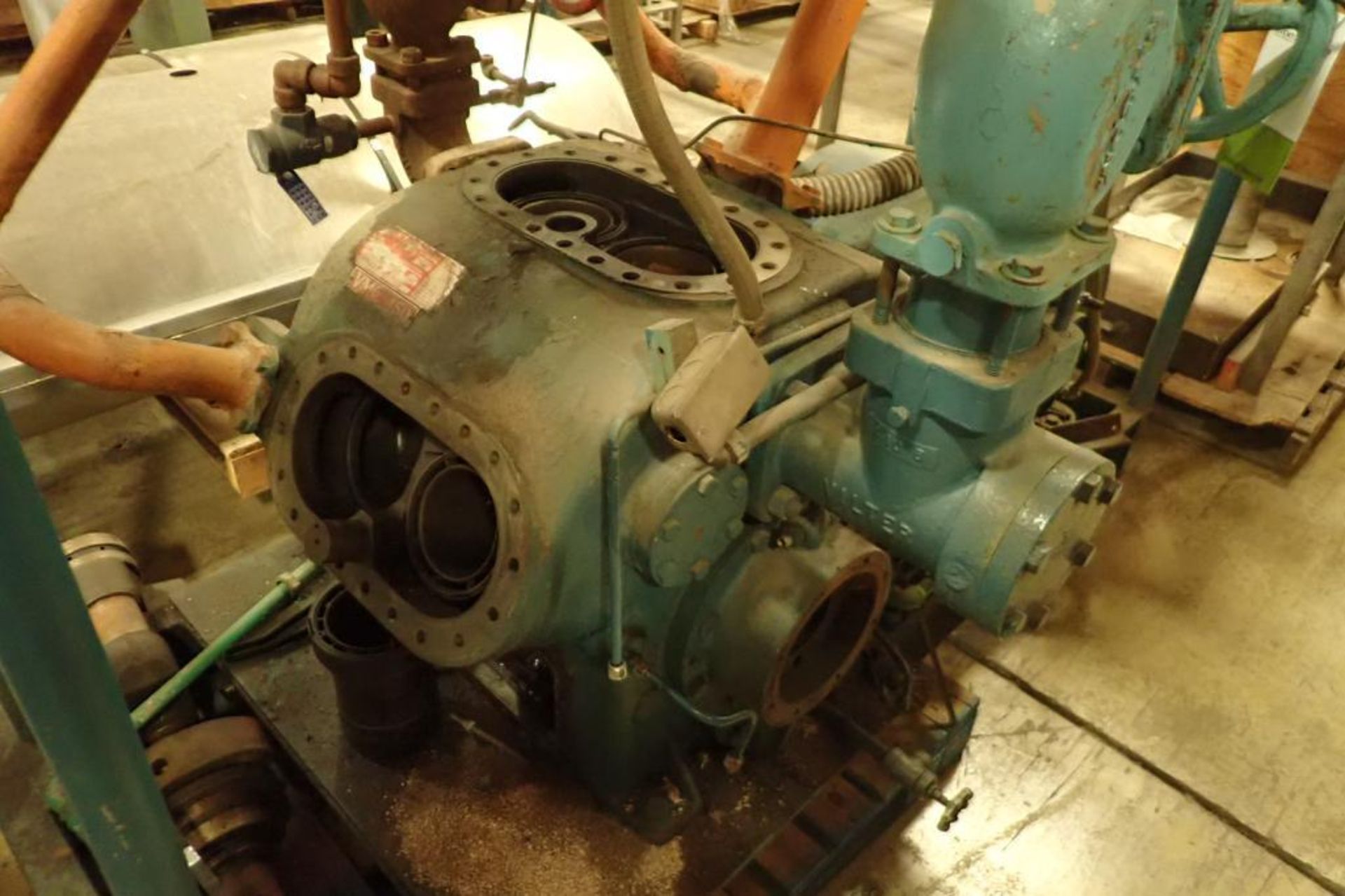 Vilter 6 cylinder reciprocating ammonia compressor {Located in Indianapolis, IN} - Image 6 of 10