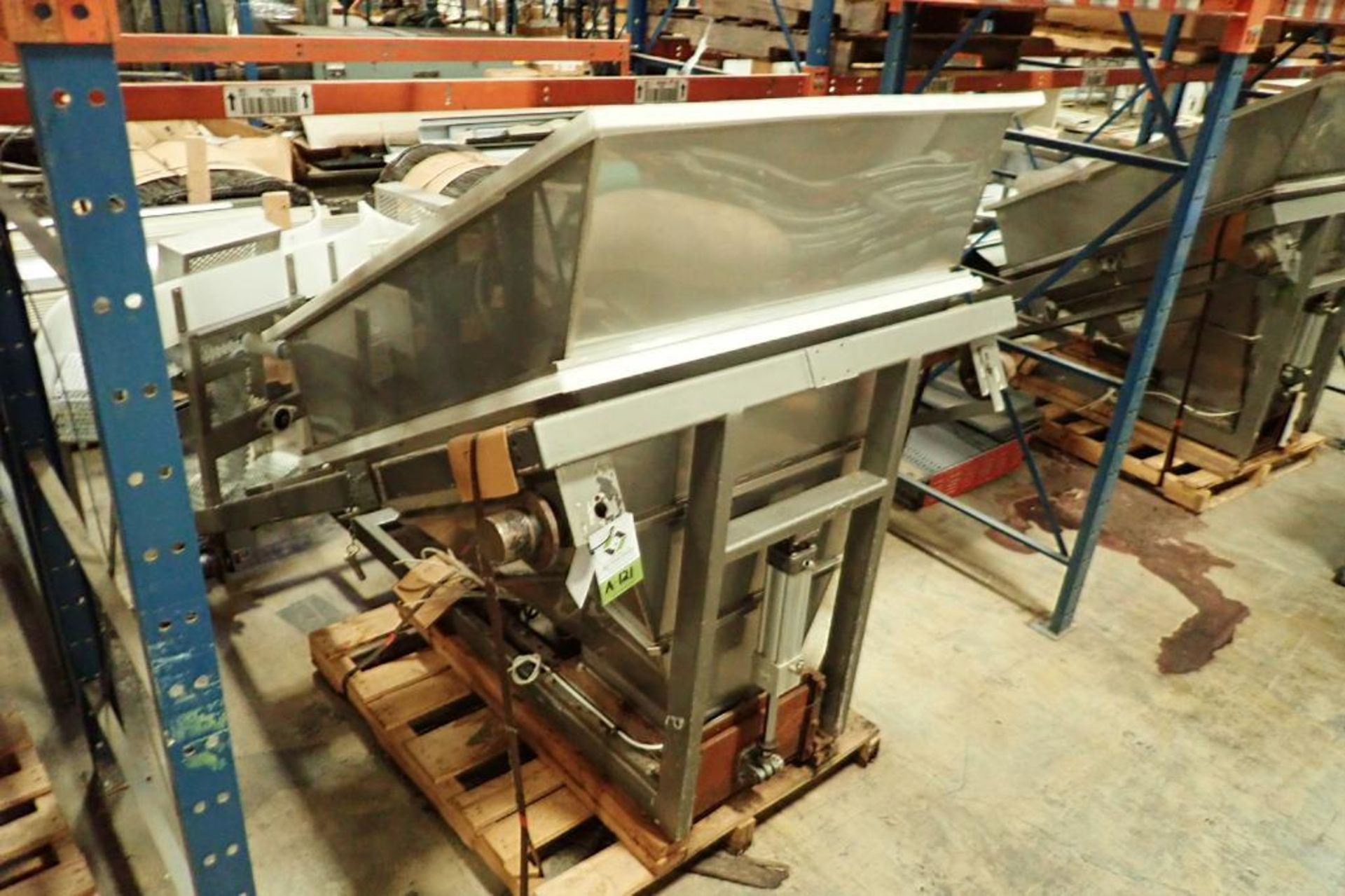 Poly feed hopper {Located in Indianapolis, IN}