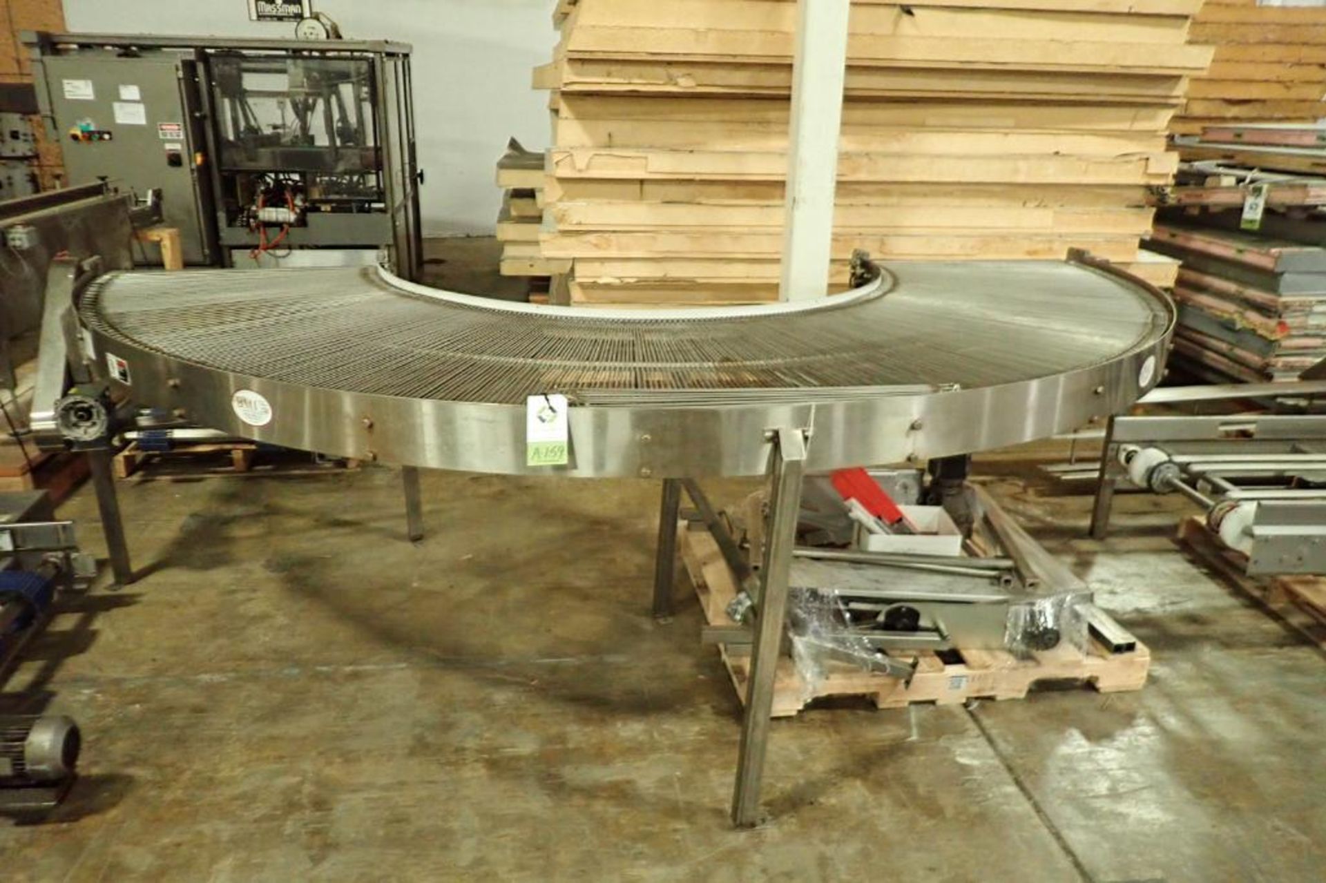 BMI 180 degree conveyor {Located in Indianapolis, IN} - Image 2 of 7