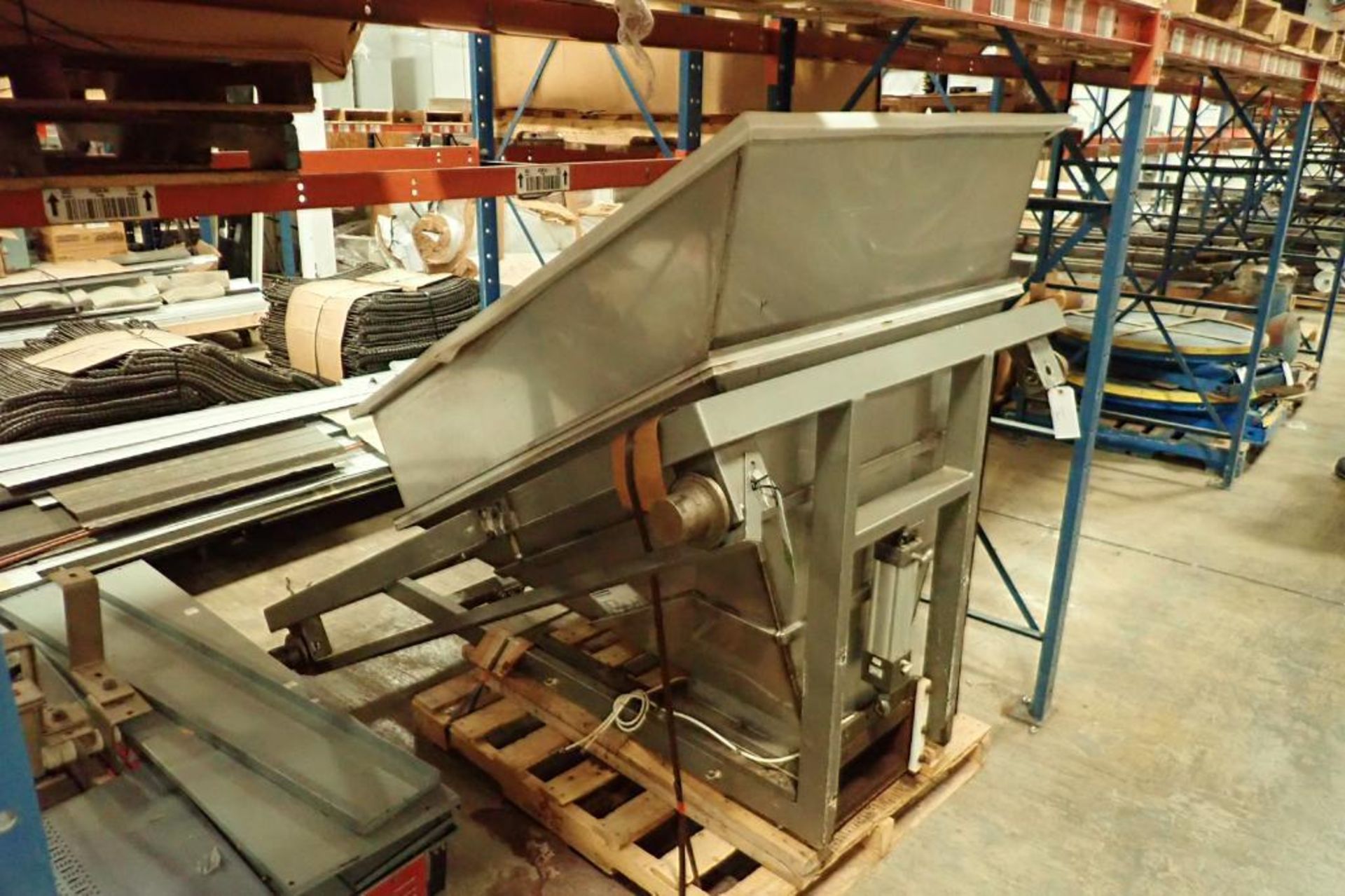 Poly feed hopper {Located in Indianapolis, IN}