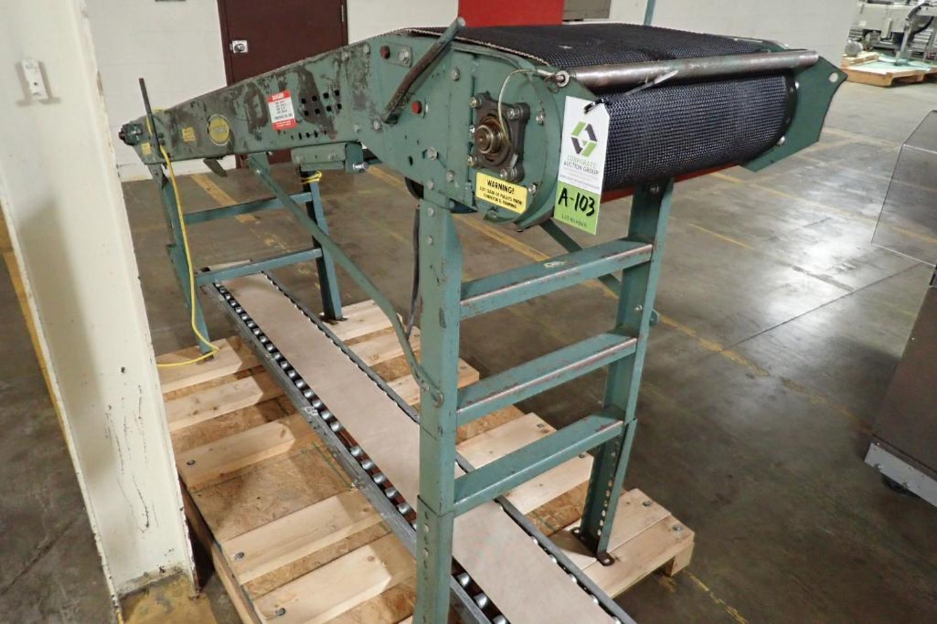 Hytrol rubber belt incline conveyor {Located in Indianapolis, IN} - Image 3 of 7