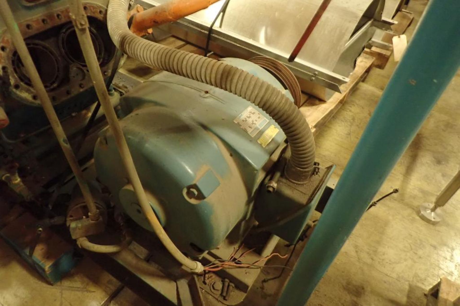 Vilter 6 cylinder reciprocating ammonia compressor {Located in Indianapolis, IN} - Image 2 of 10