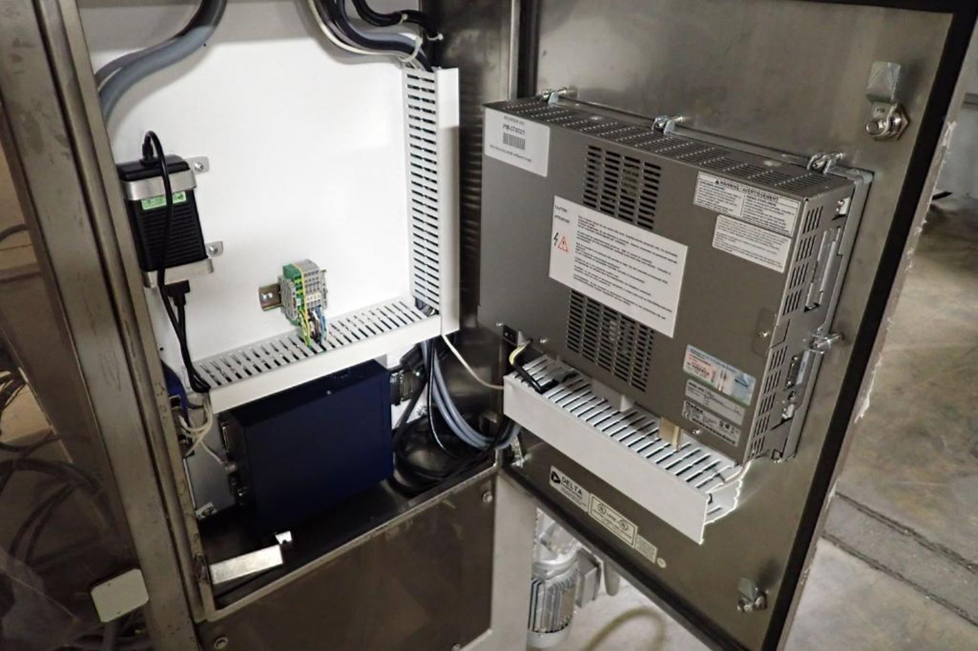 Bosch Doboy delfi feed placer {Located in Indianapolis, IN} - Image 9 of 23