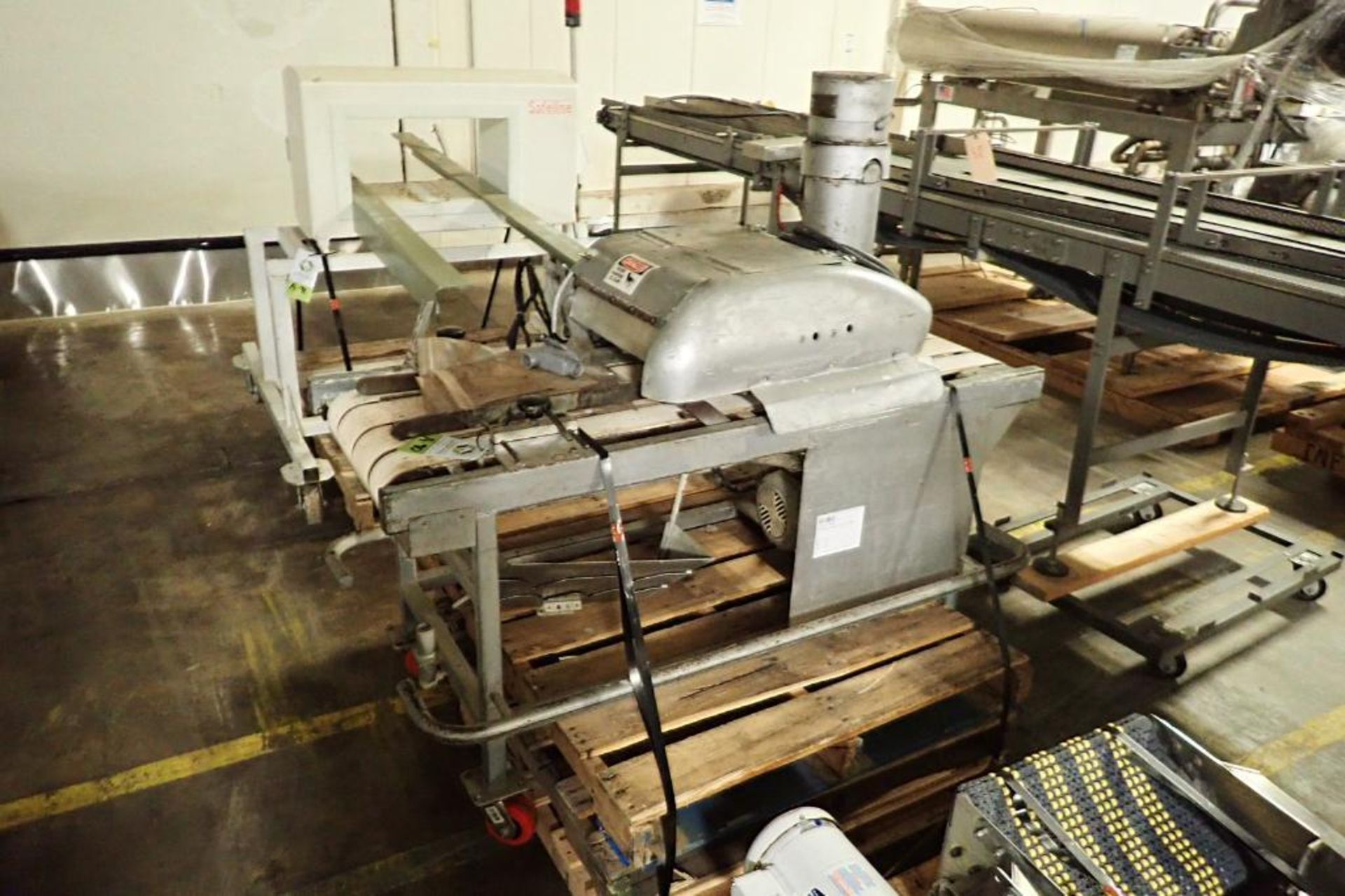 4 lane single head slicer {Located in Indianapolis, IN}