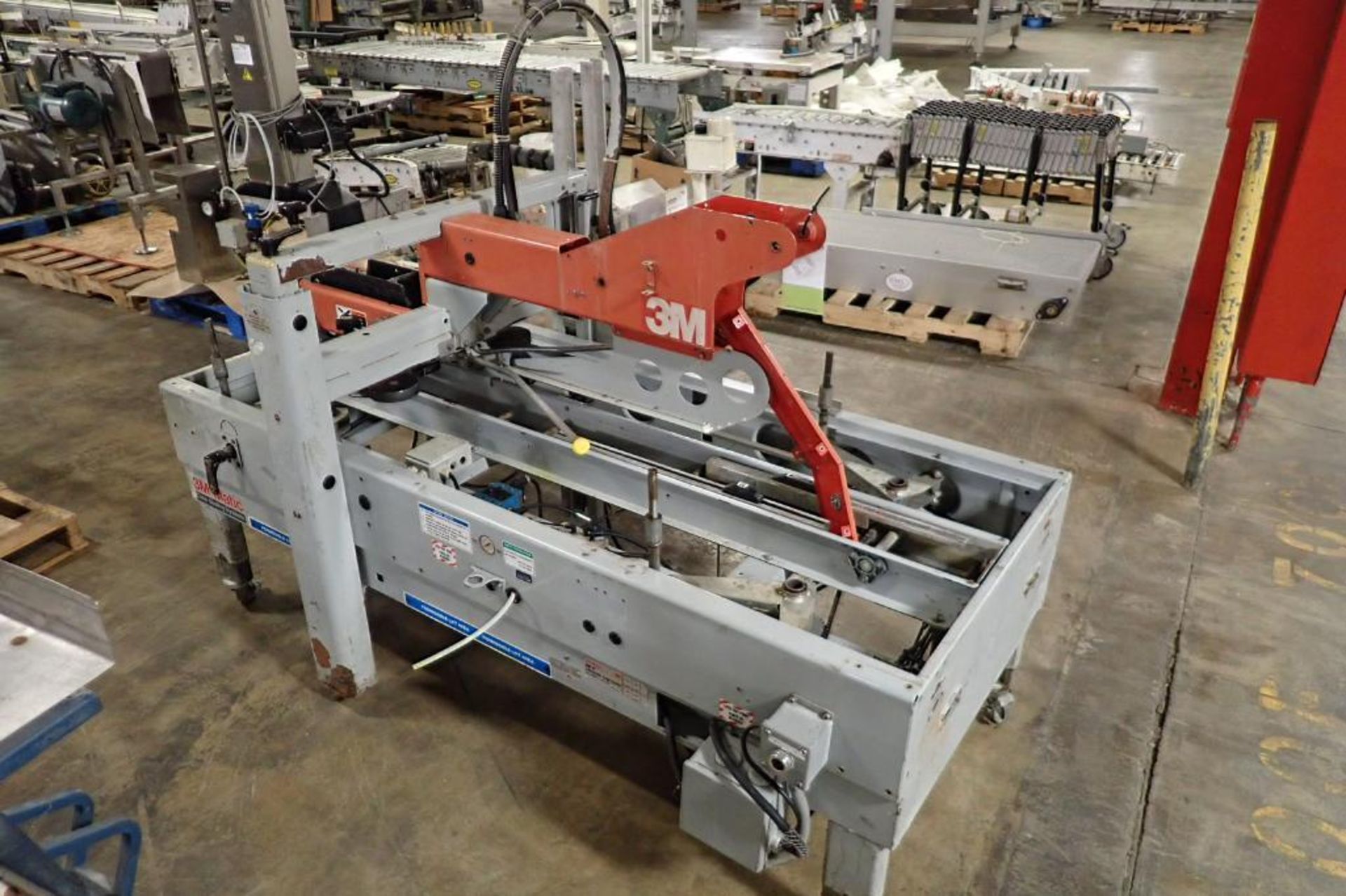 1995 3M Matic 800af adjustable case sealer {Located in Indianapolis, IN} - Image 2 of 6