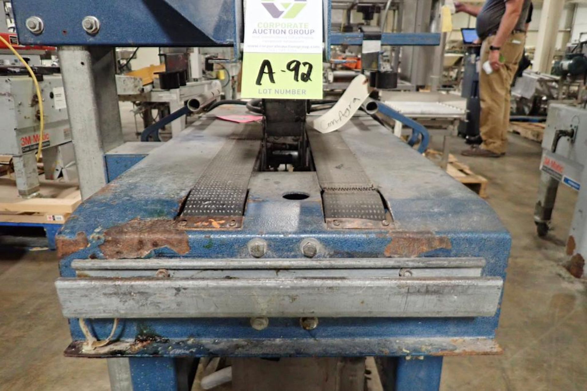 Challenger adjustable case sealer {Located in Indianapolis, IN} - Image 5 of 6