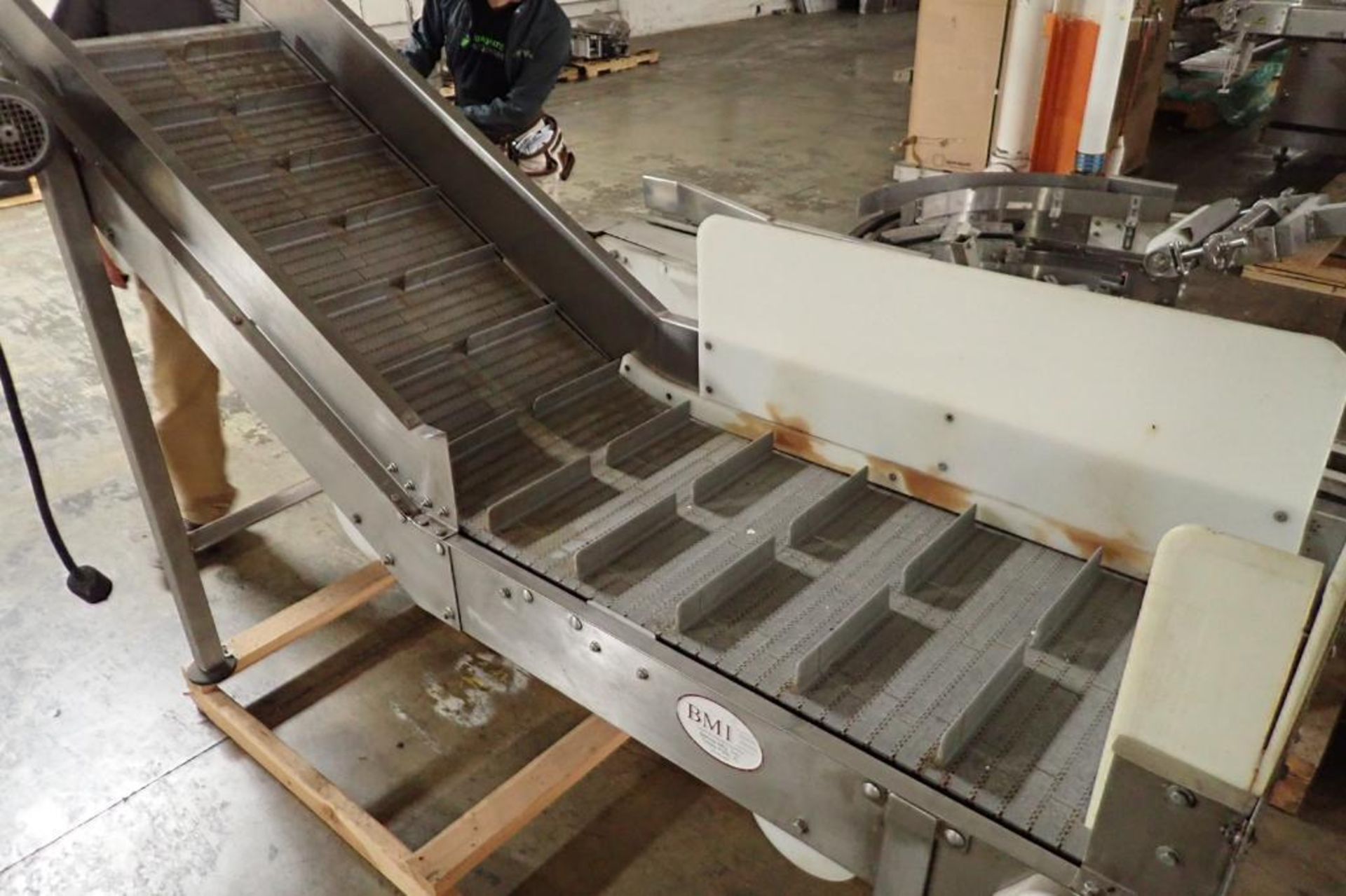 BMI flighted incline conveyor {Located in Indianapolis, IN} - Image 2 of 7