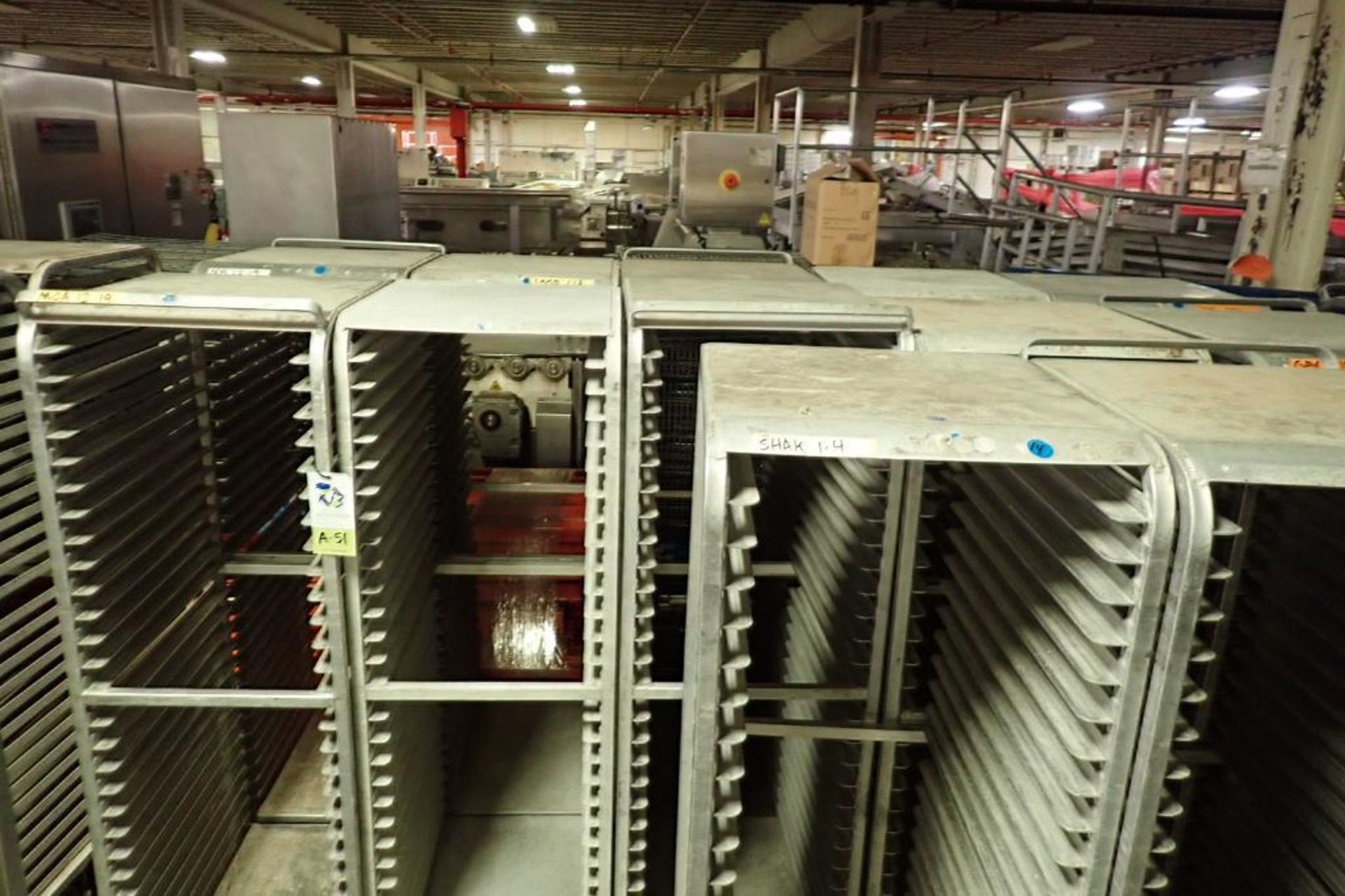 Aluminum bakery rack {Located in Indianapolis, IN} - Bild 3 aus 3