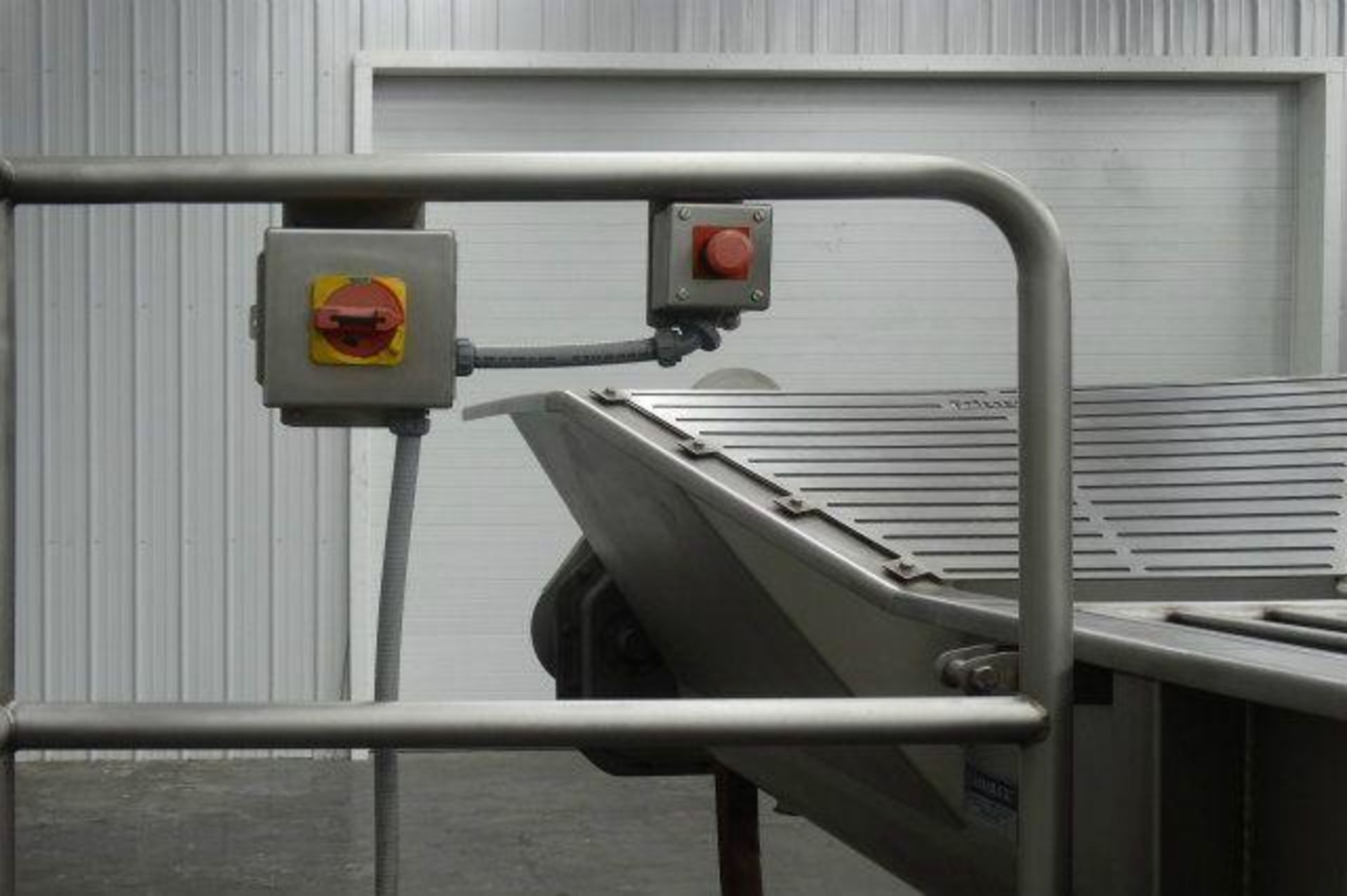 Friesen SS auger screw conveyor {Pendleton, IN} - Image 3 of 25