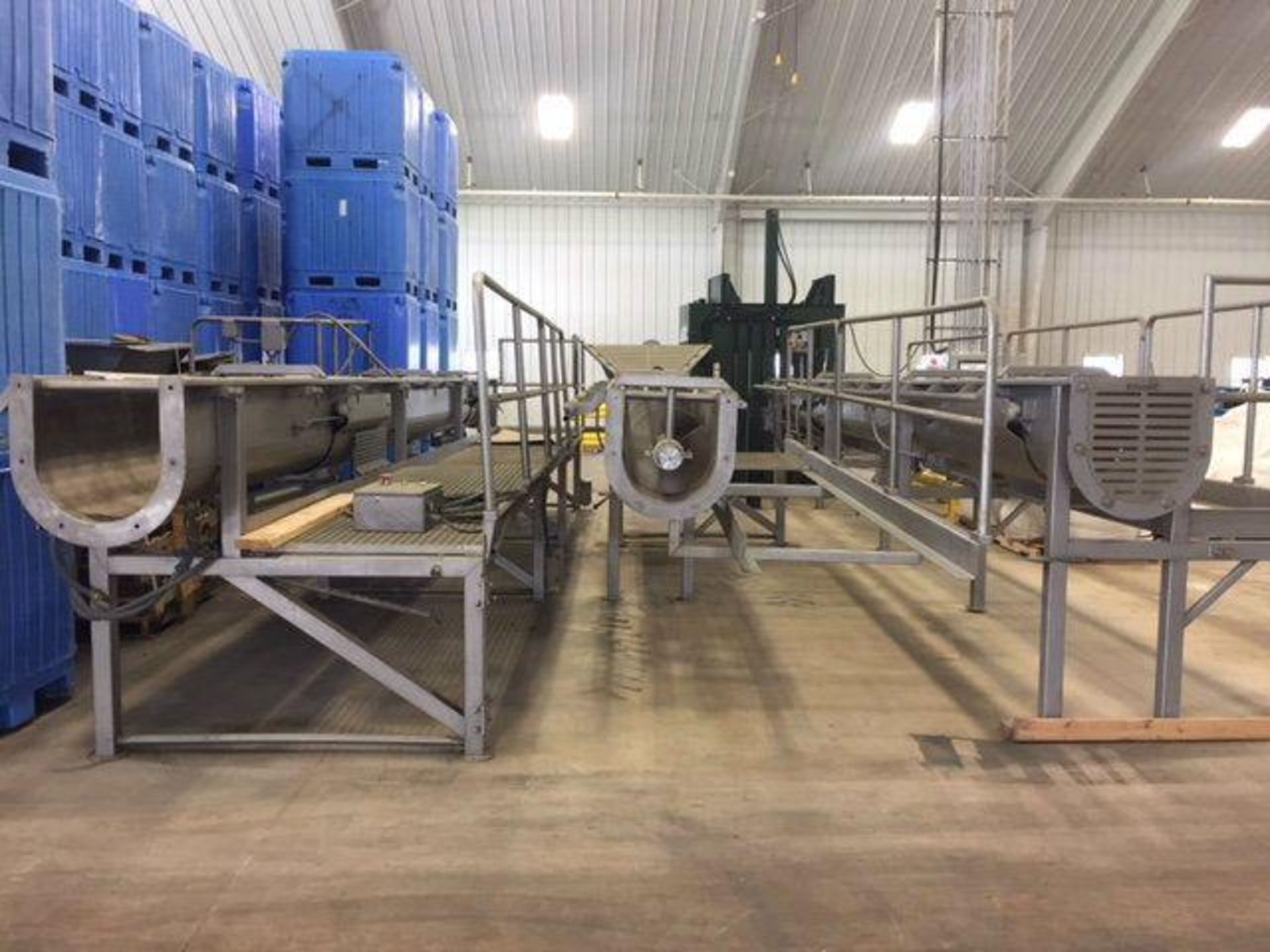 Friesen SS auger screw conveyor {Pendleton, IN} - Image 25 of 39