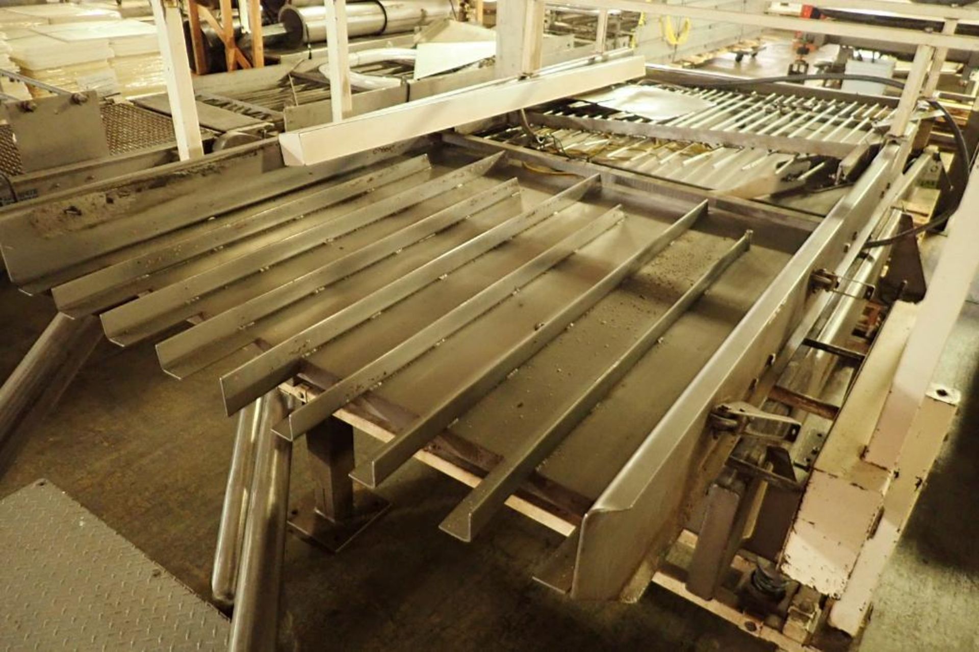 Key iso-flo vibrator conveyor {Located in Indianapolis, IN} - Bild 2 aus 6