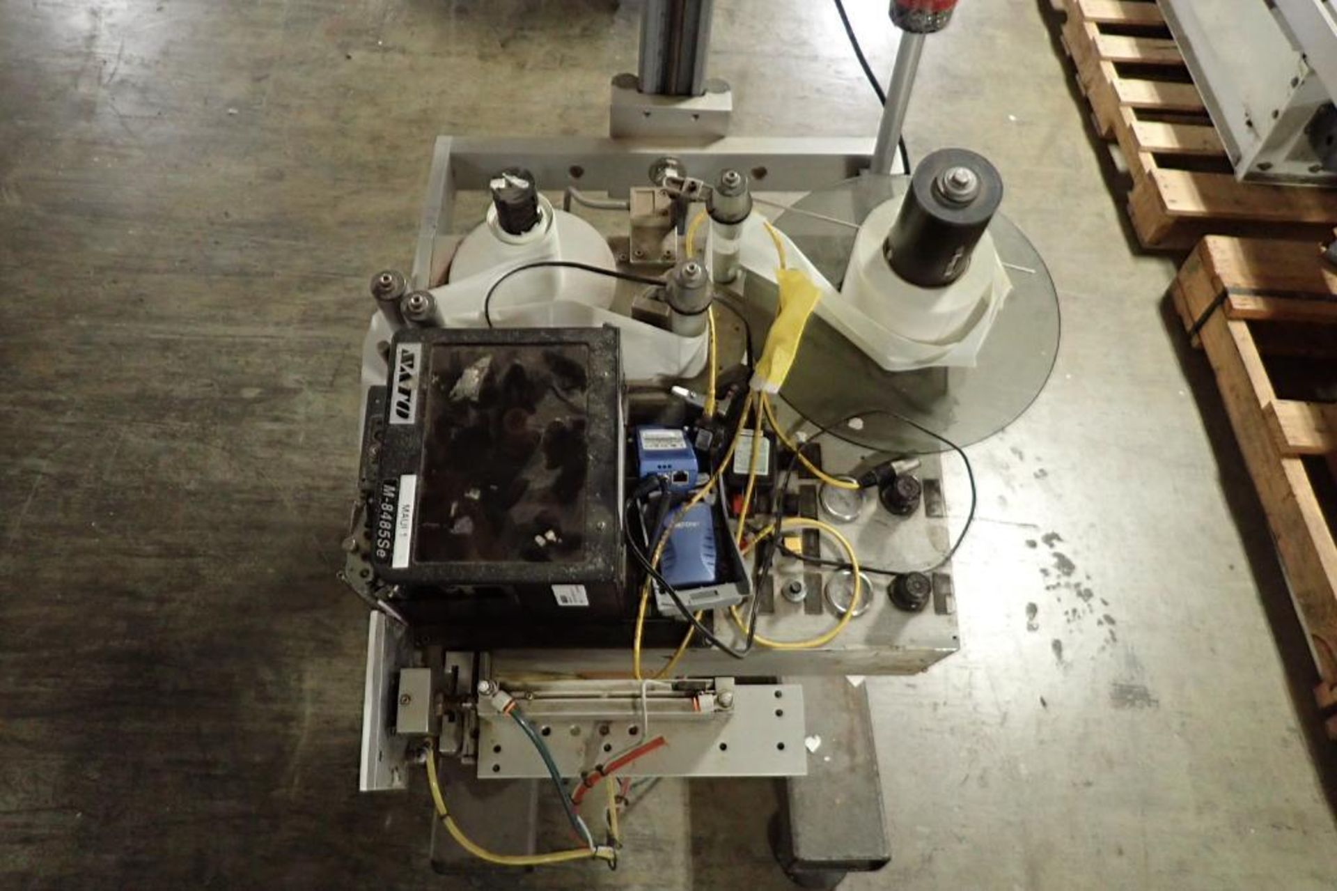 Sato printer/labeler M-8485Se with stand {Located in Indianapolis, IN} - Image 2 of 7