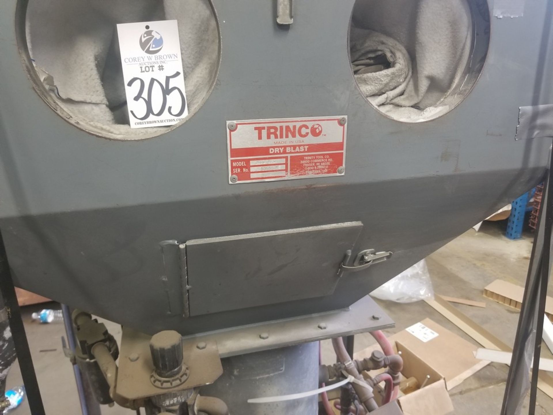 Trinco Dry Blast Cabinet - Image 2 of 4