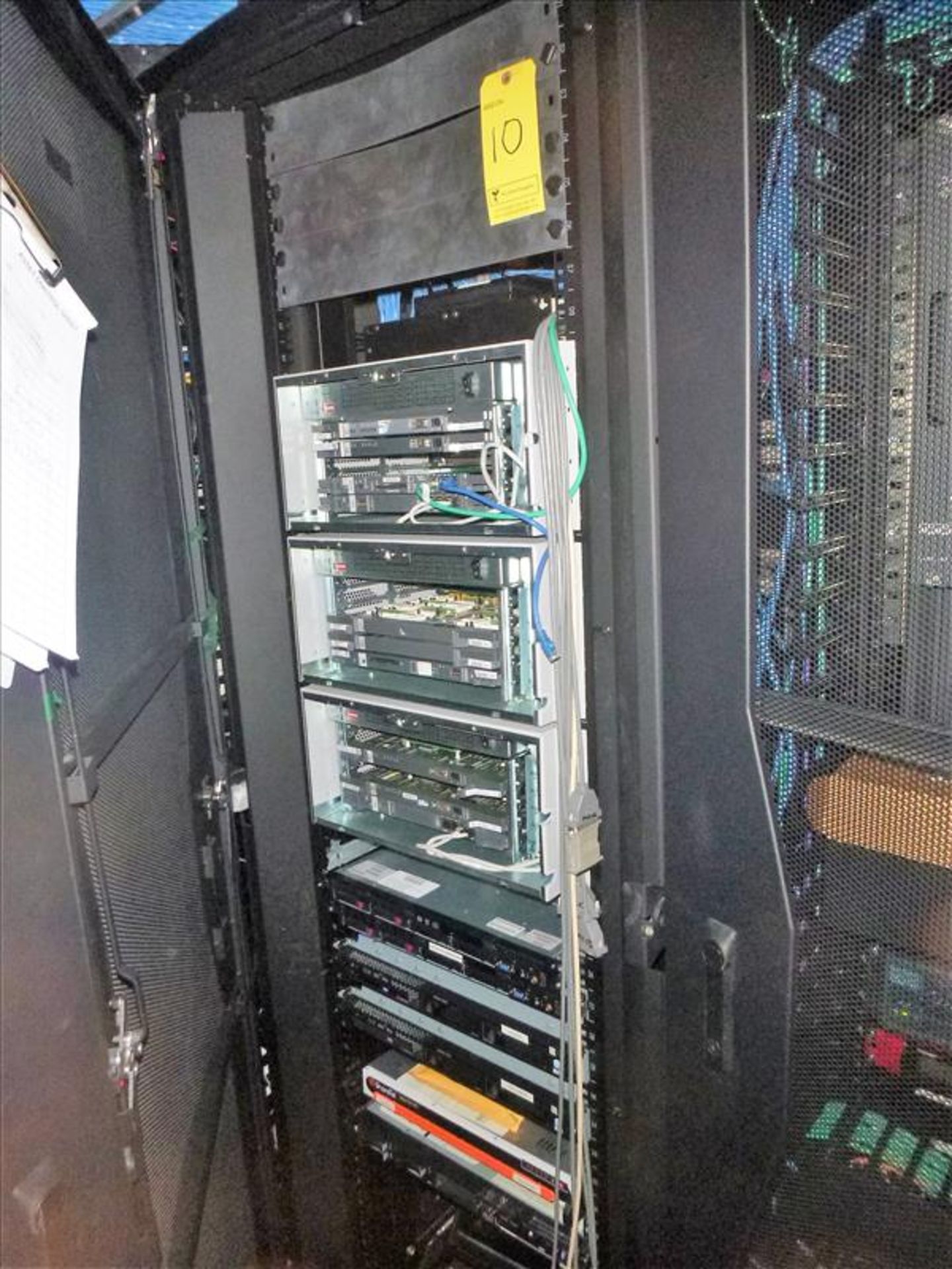 Panduit server cabinet (all cable excluded) (R2C2) incl.; - (4) TNDI 1.5M DTI/PRI - CS CP-PM