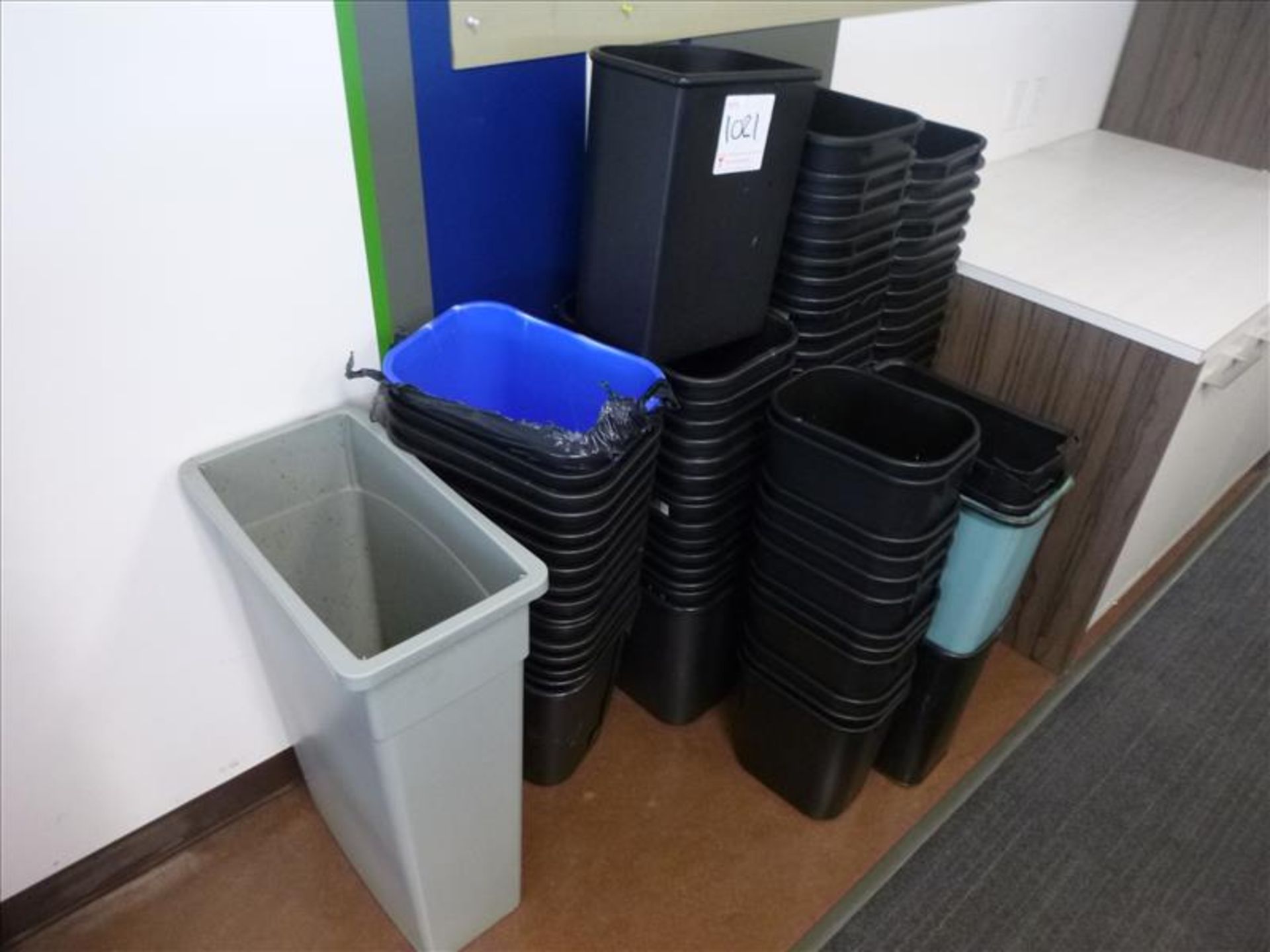 misc. waste paper baskets [3&4] - Image 2 of 2