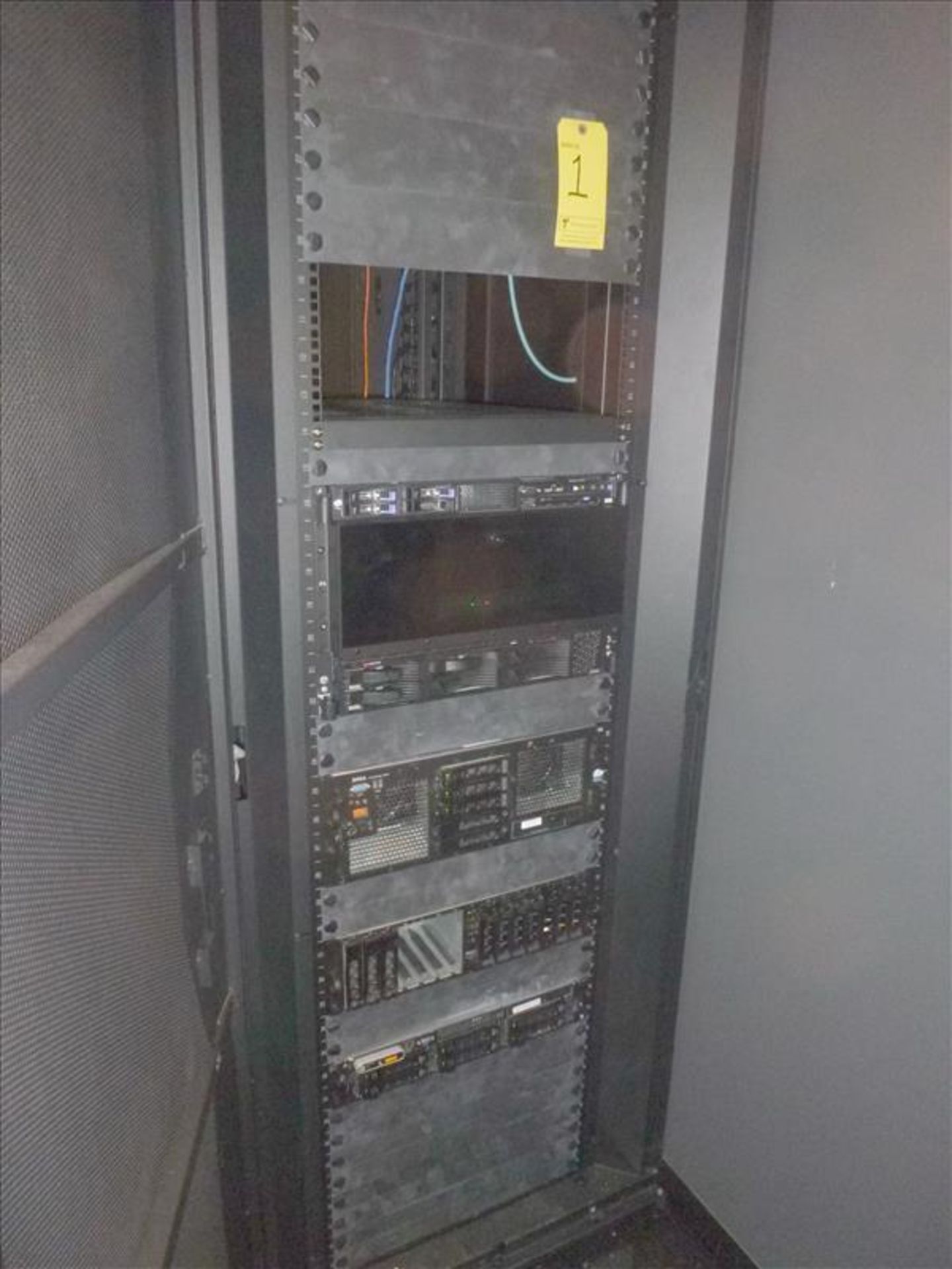 Panduit server cabinet (all cable excluded) (R1C1) incl.; - IBM System 3350 server - IBM xSeries 345