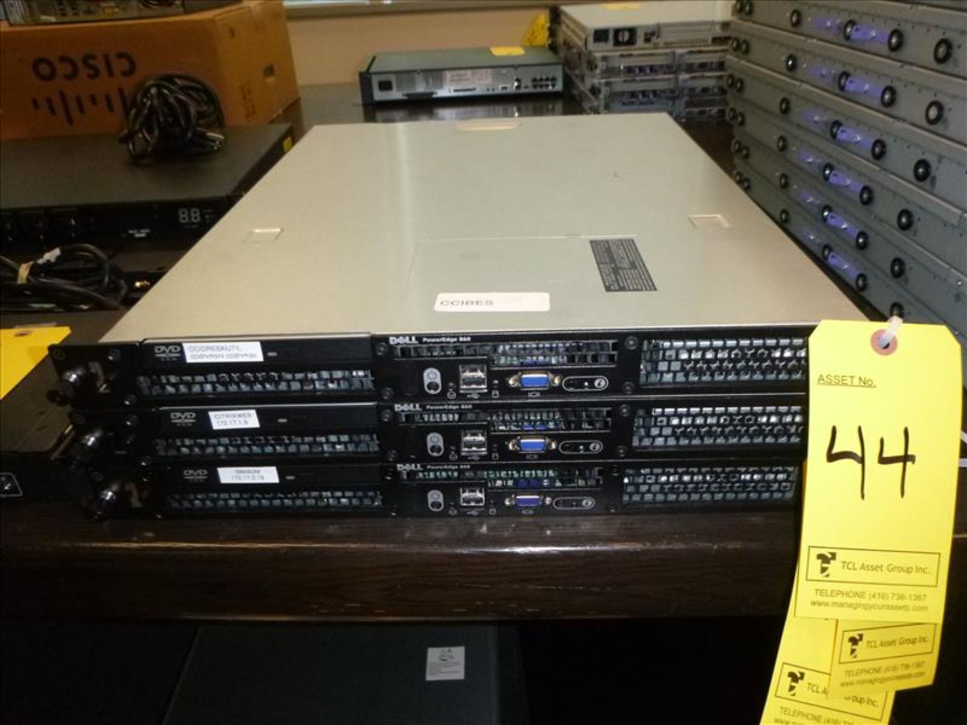 Dell PowerEdge 860 server [1]