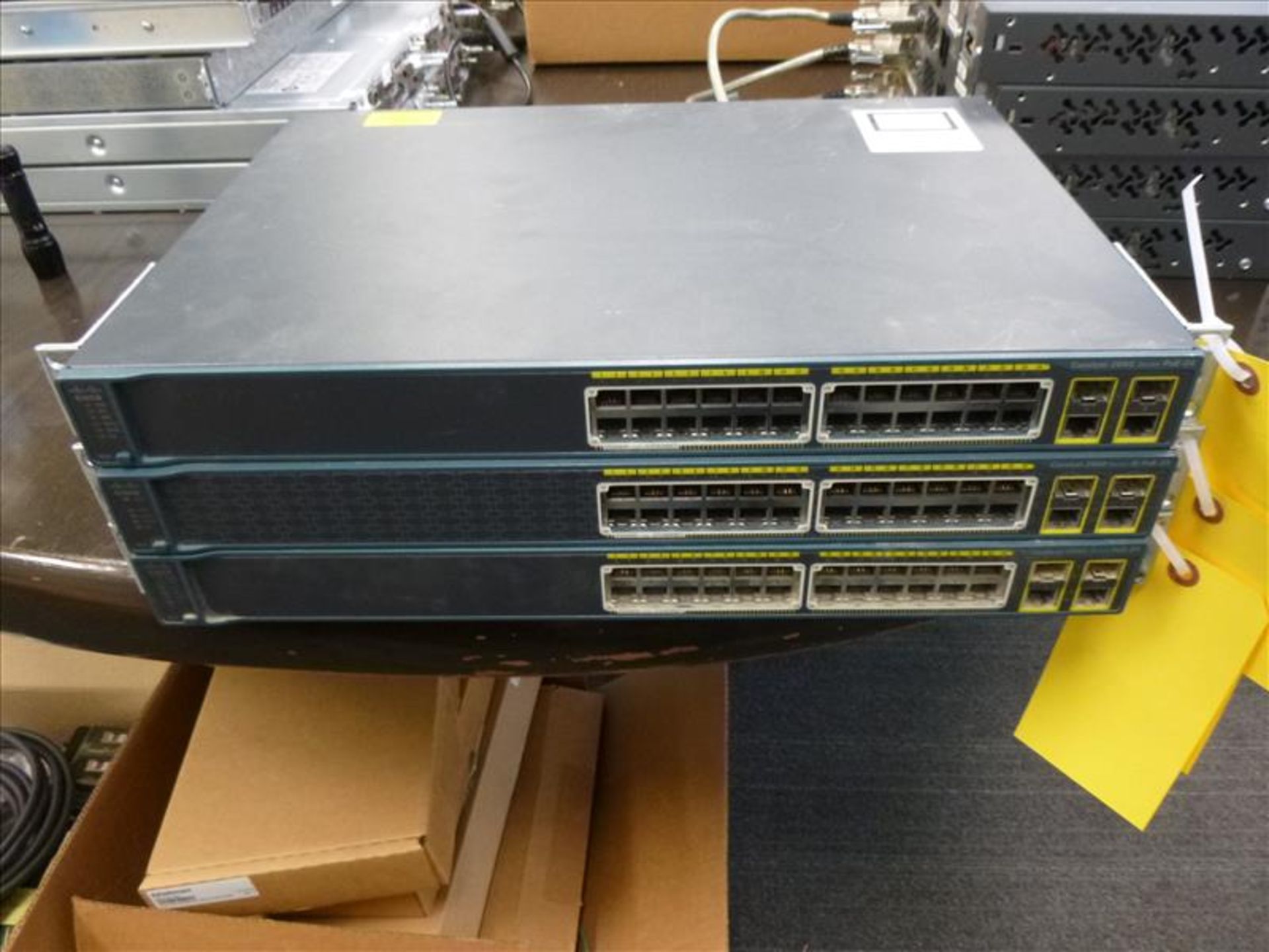 Cisco Catalyst 2960 router [1]