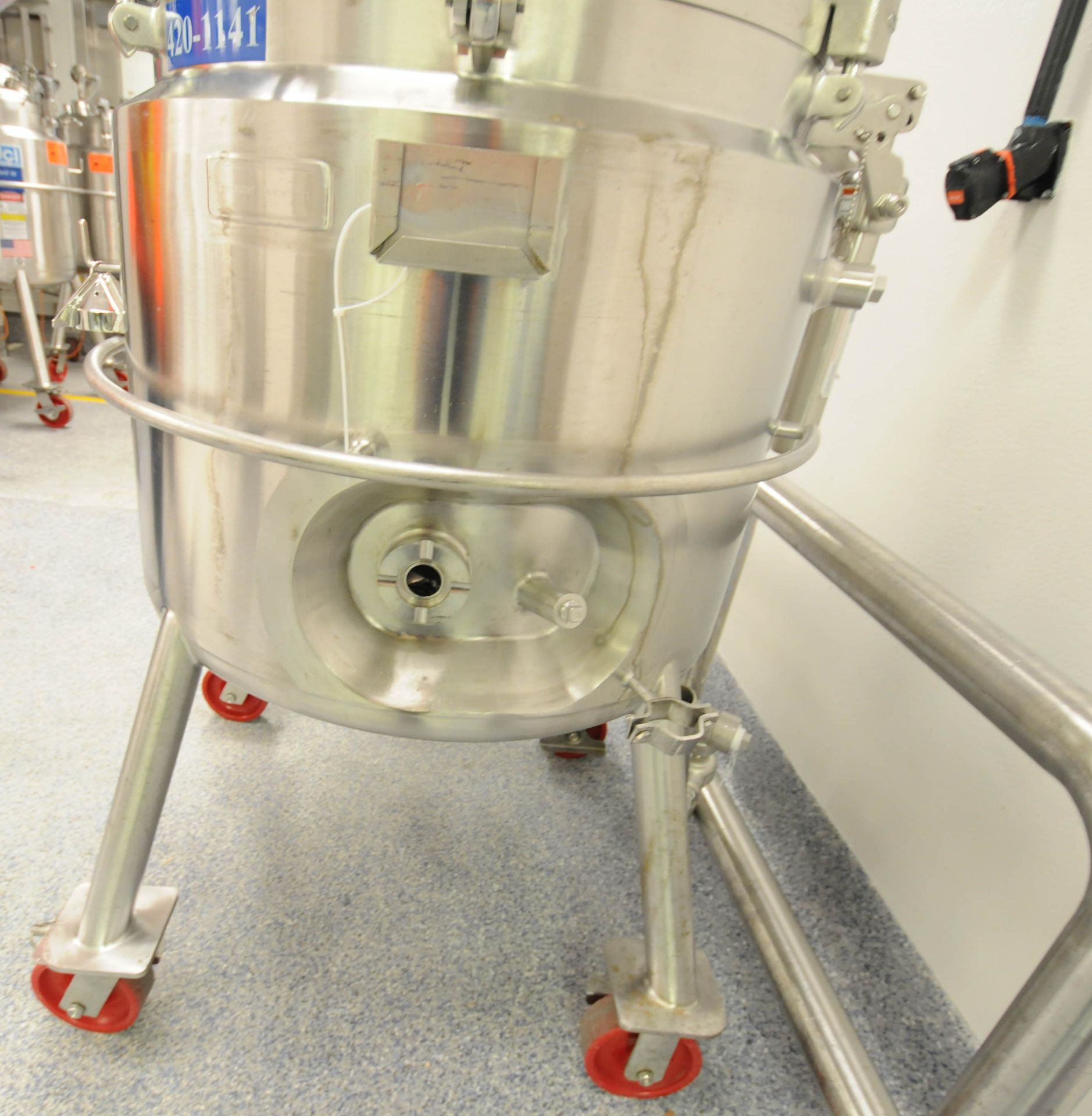 DCI (2009) AHF-M NANO PORTABLE JACKETED STAINLESS STEEL REACTOR VESSEL WITH 200 LITER CAPACITY, 45 - Image 4 of 7