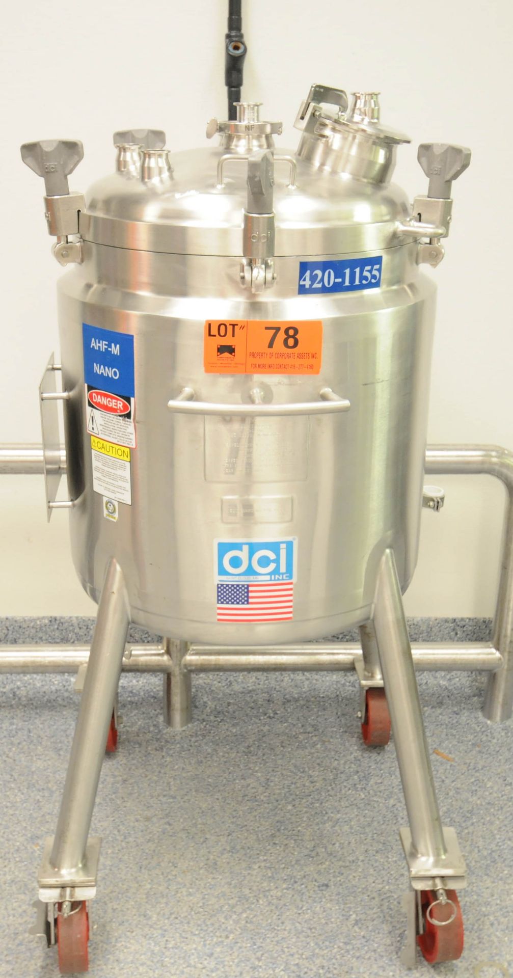 DCI (2009) PORTABLE STAINLESS STEEL TANK WITH 140 LITER CAPACITY, 45 PSIG MAWP @ 346 DEG F, 24"