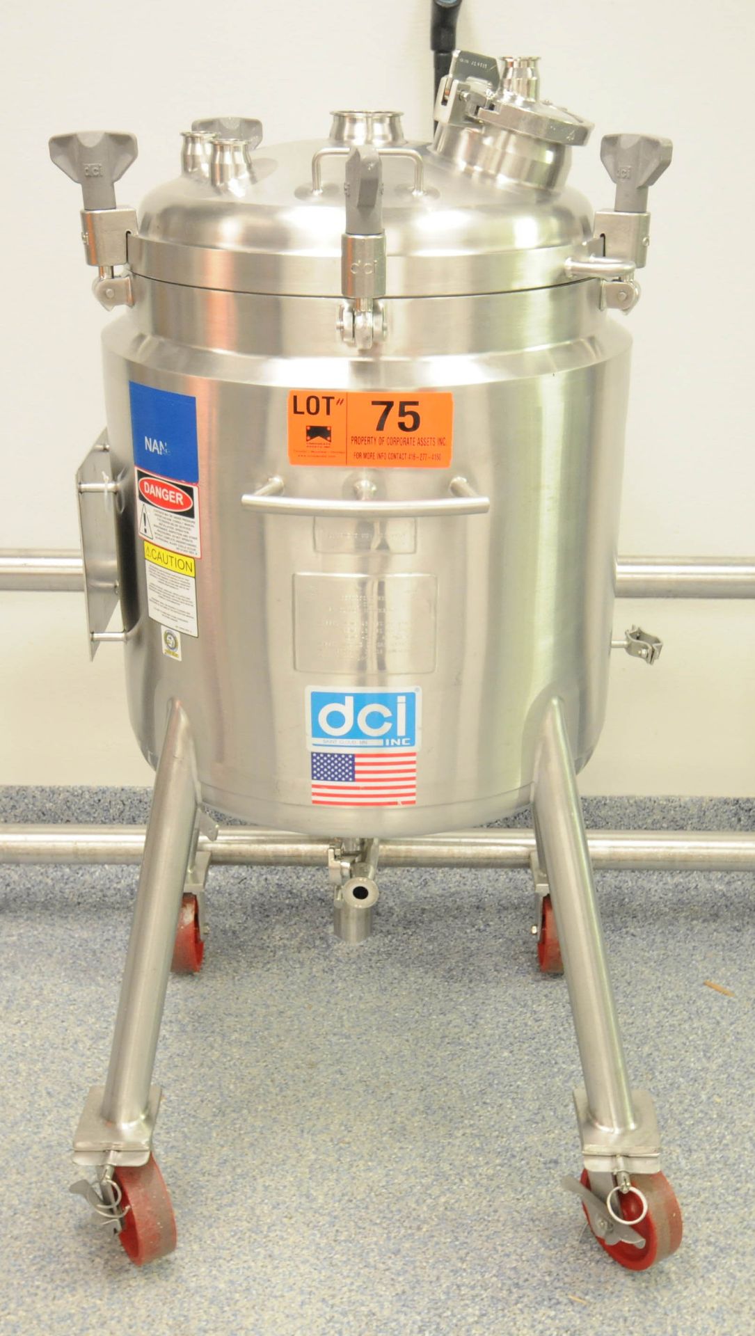 DCI (2009) PORTABLE STAINLESS STEEL TANK WITH 140 LITER CAPACITY, 45 PSIG MAWP @ 346 DEG F, 24"