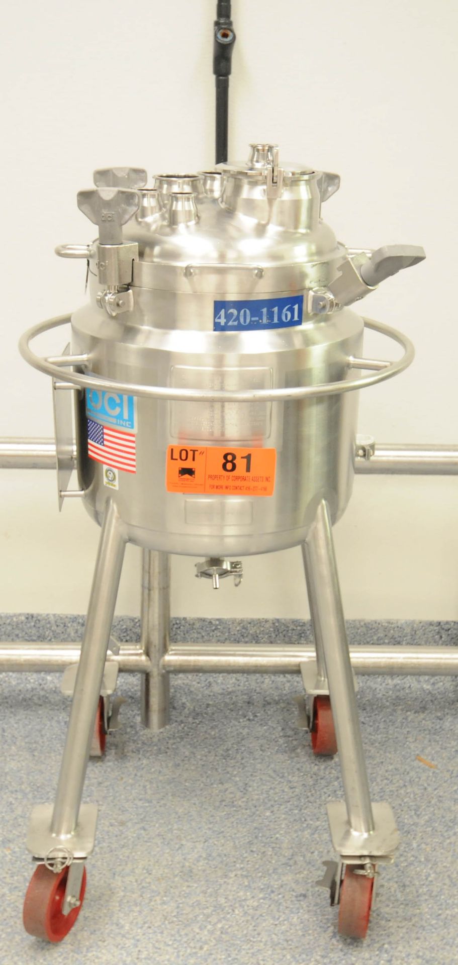 DCI (2009) PORTABLE STAINLESS STEEL TANK WITH 50 LITER CAPACITY, 45 PSIG MAWP @ 346 DEG F, 19"