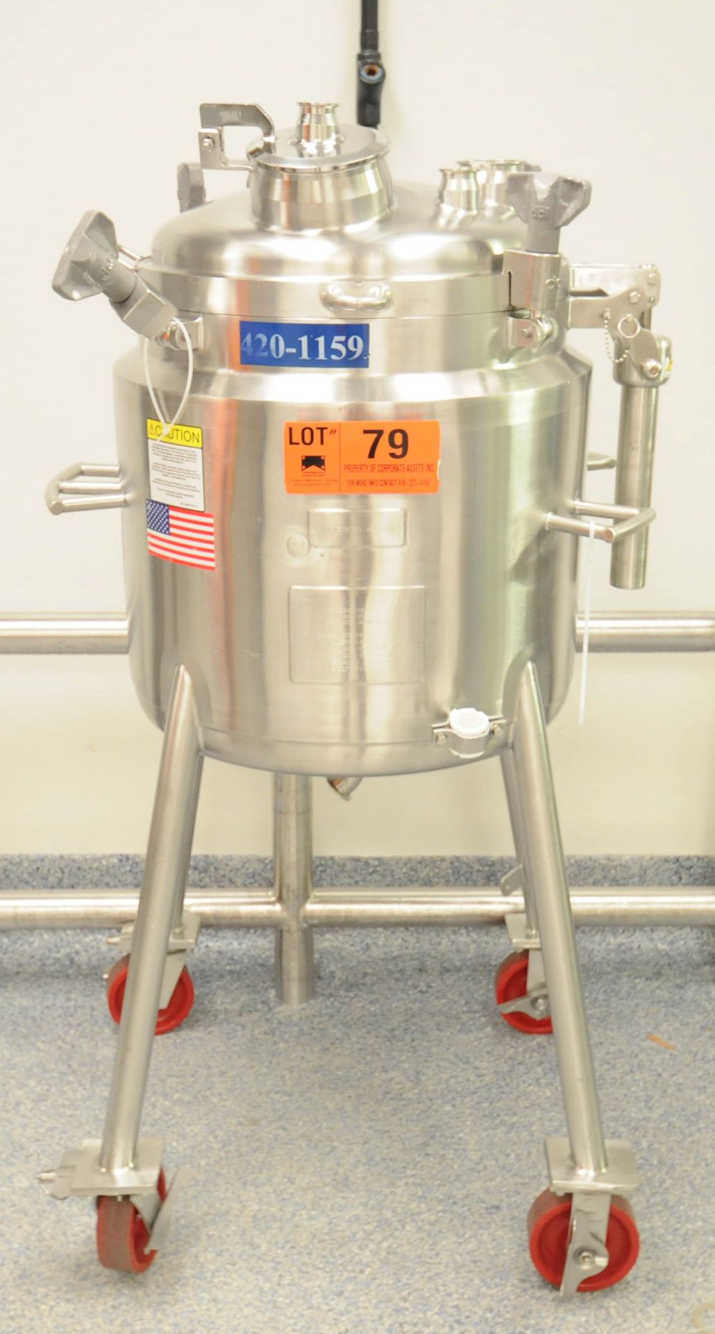 DCI (2009) PORTABLE STAINLESS STEEL TANK WITH 100 LITER CAPACITY, 45 PSIG MAWP @ 346 DEG F, 23"