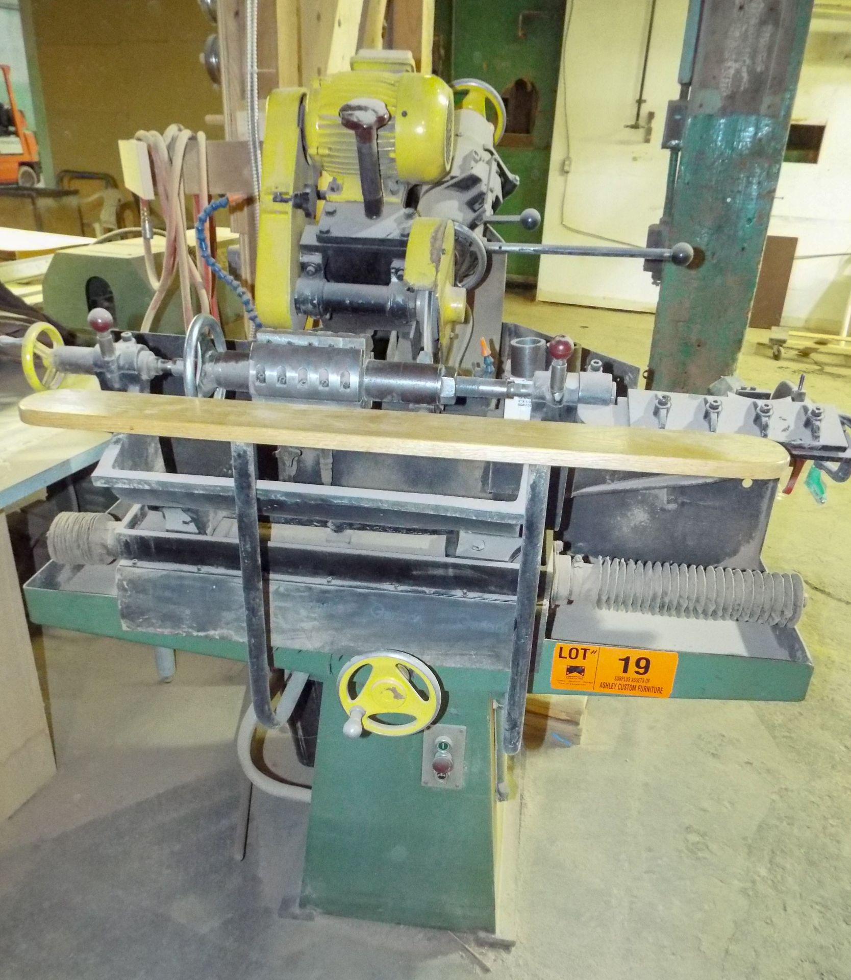 ALLIED WOODWORKING FLOOR TYPE TOOL AND CUTTER GRINDER WITH 8" WHEEL, 1.5 HP GRINDING HEAD, - Image 2 of 5