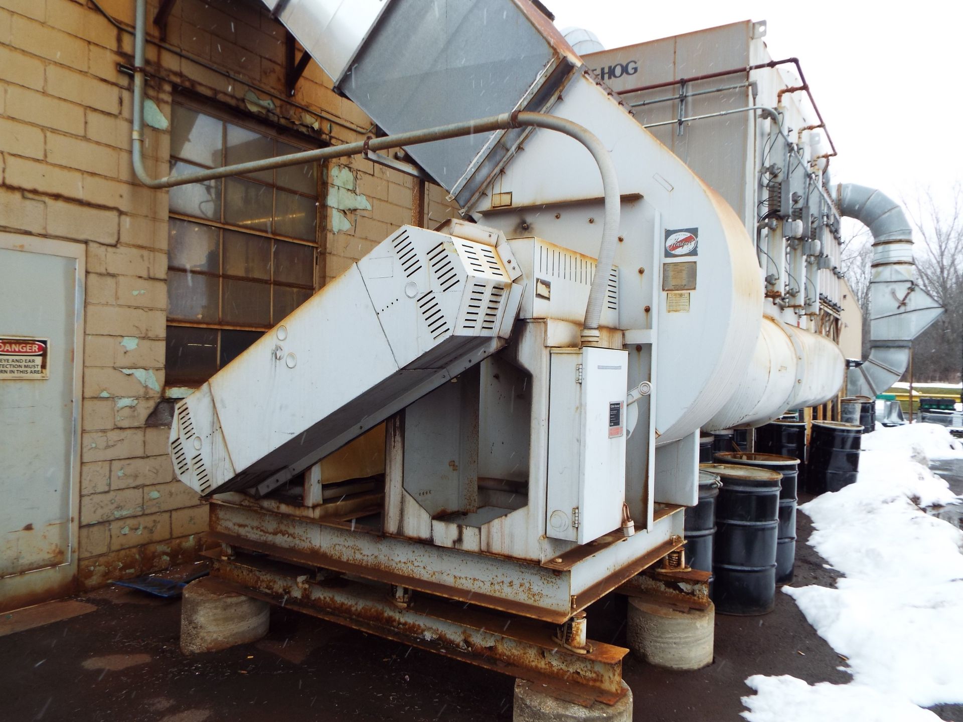 UNITED AIR SPECIALISTS DUST HOG F3H-4EH5S CARTRIDGE TYPE DUST COLLECTOR, S/N N/A (CI) (DELAYED - Image 3 of 6