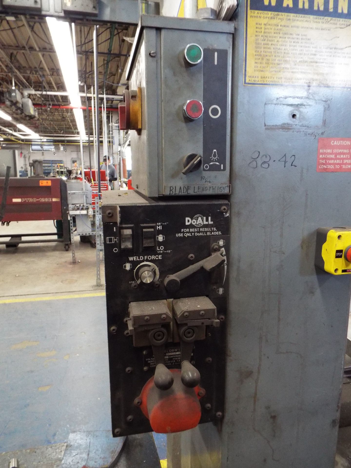 DOALL 2013-V VERTICAL BAND SAW WITH BLADE WELDER AND GRINDER, S/N 457-891032 (CI) - Image 3 of 6