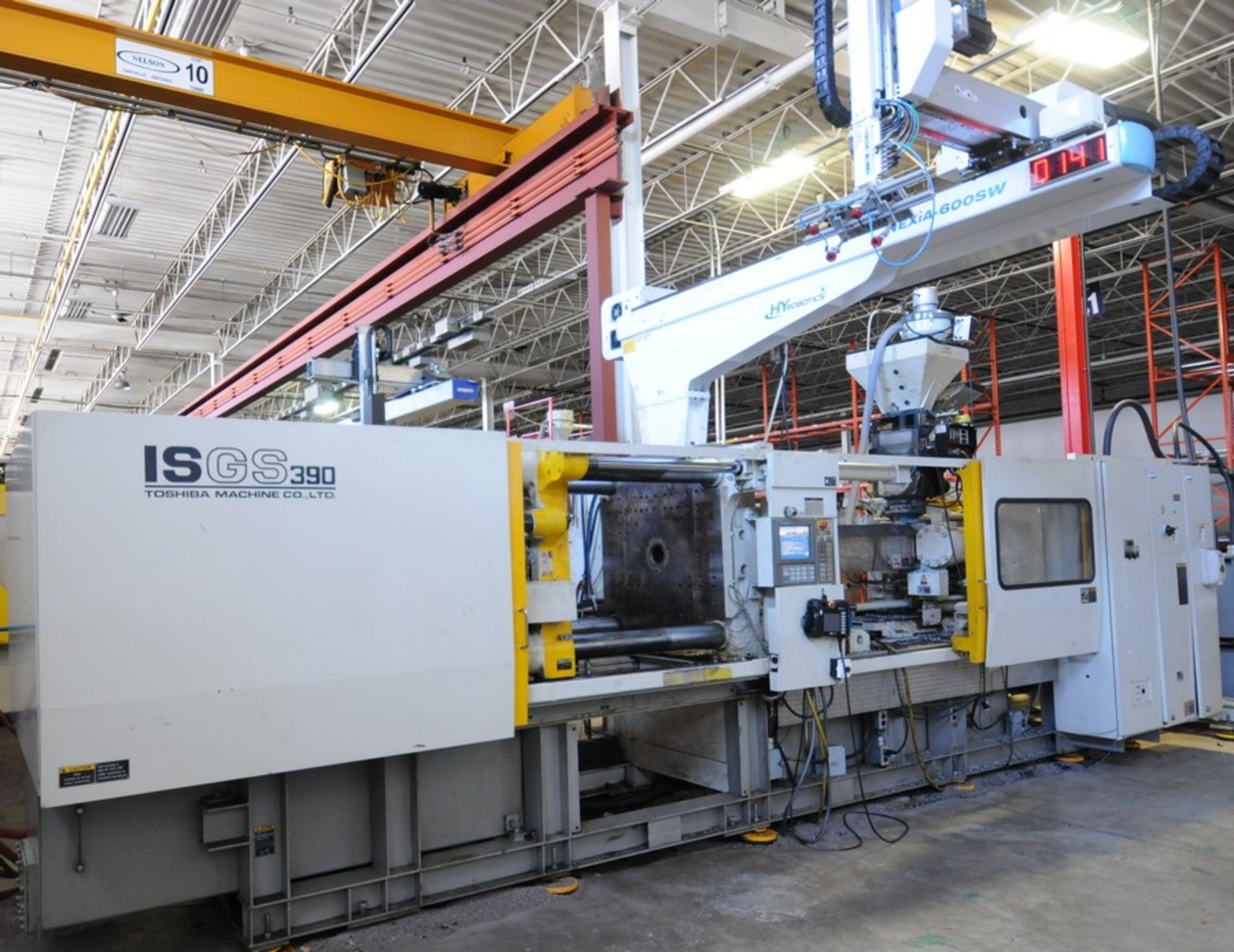 TOSHIBA ISGS390V21-27A PLASTIC INJECTION MOLDER WITH INJECTVISOR V21 DIGITAL CONTROL, 390 TON