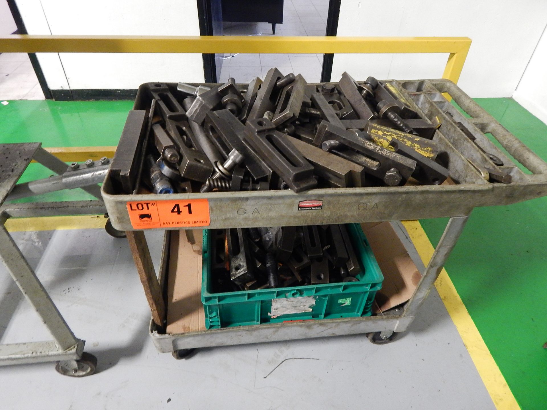 LOT/ CLAMPING WITH CART
