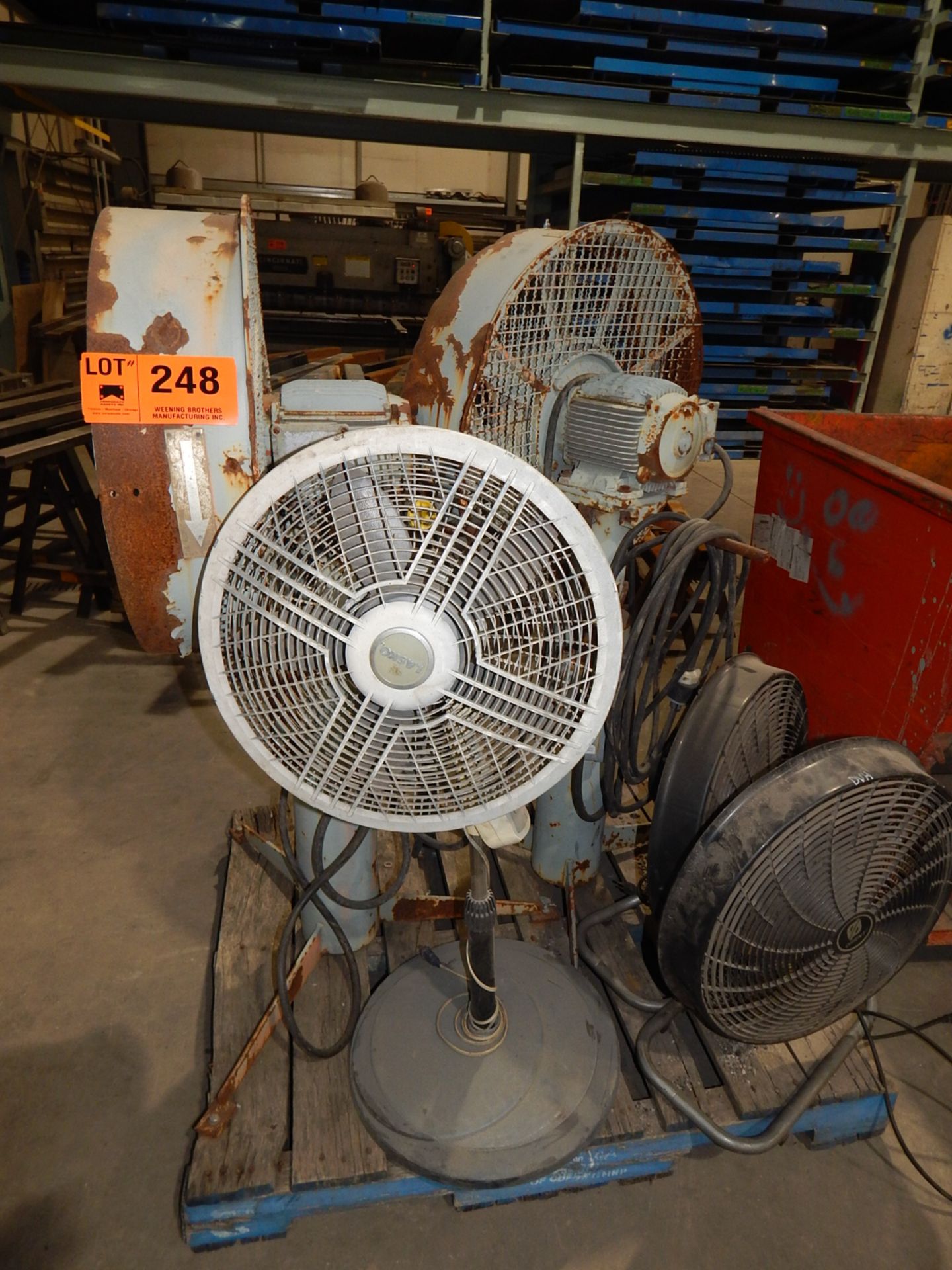 LOT/ SHOP FANS