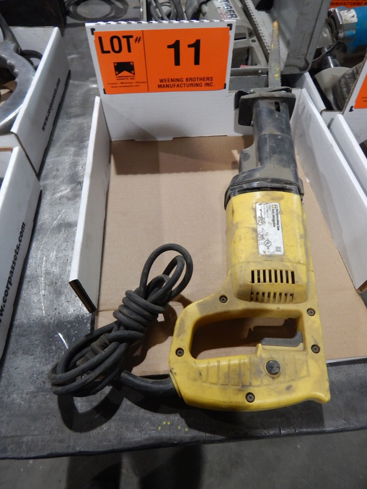 ELECTRIC RECIPROCATING SAW