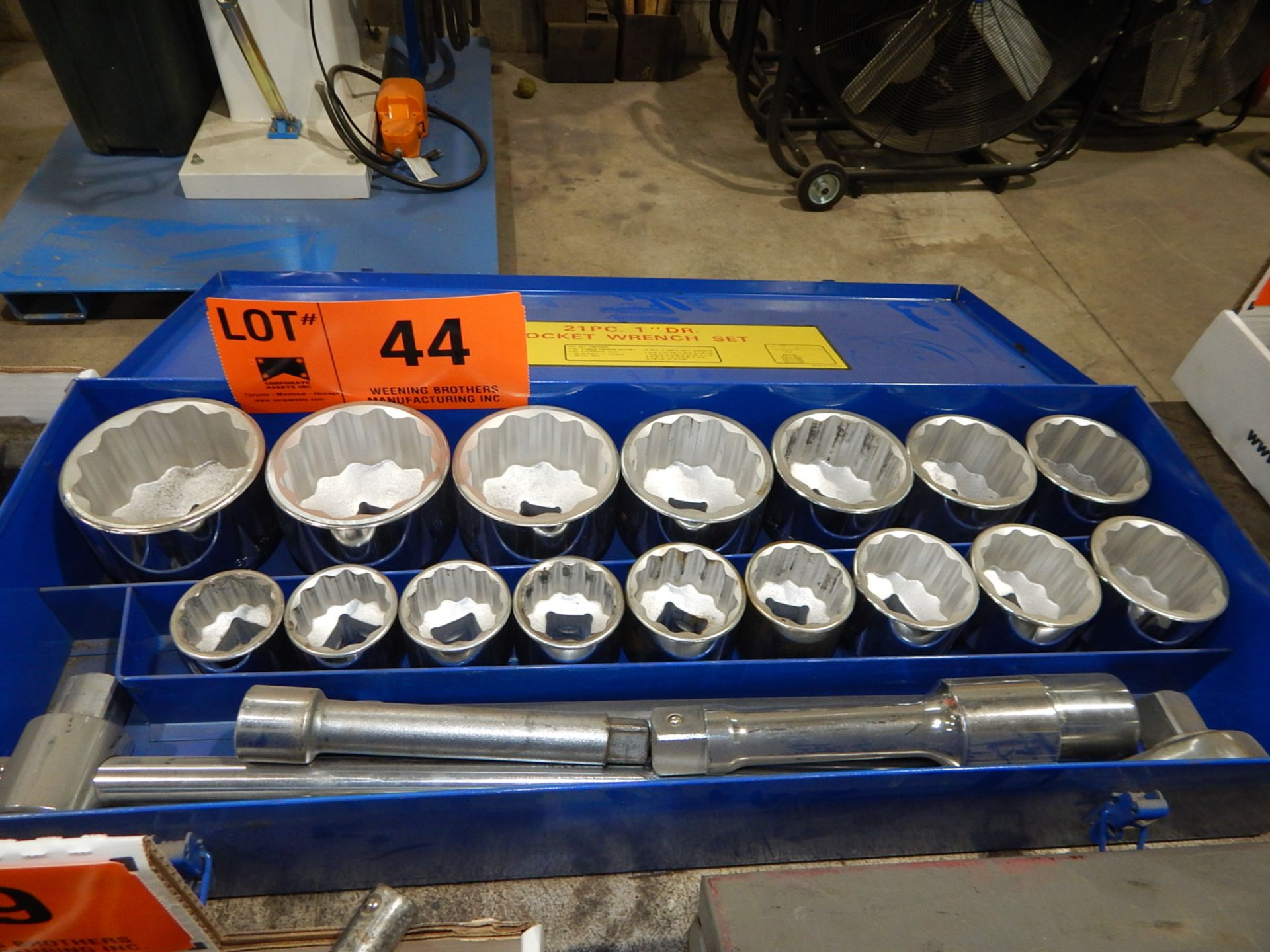 LOT/ 21 PCS 1" DRIVE SOCKET SET