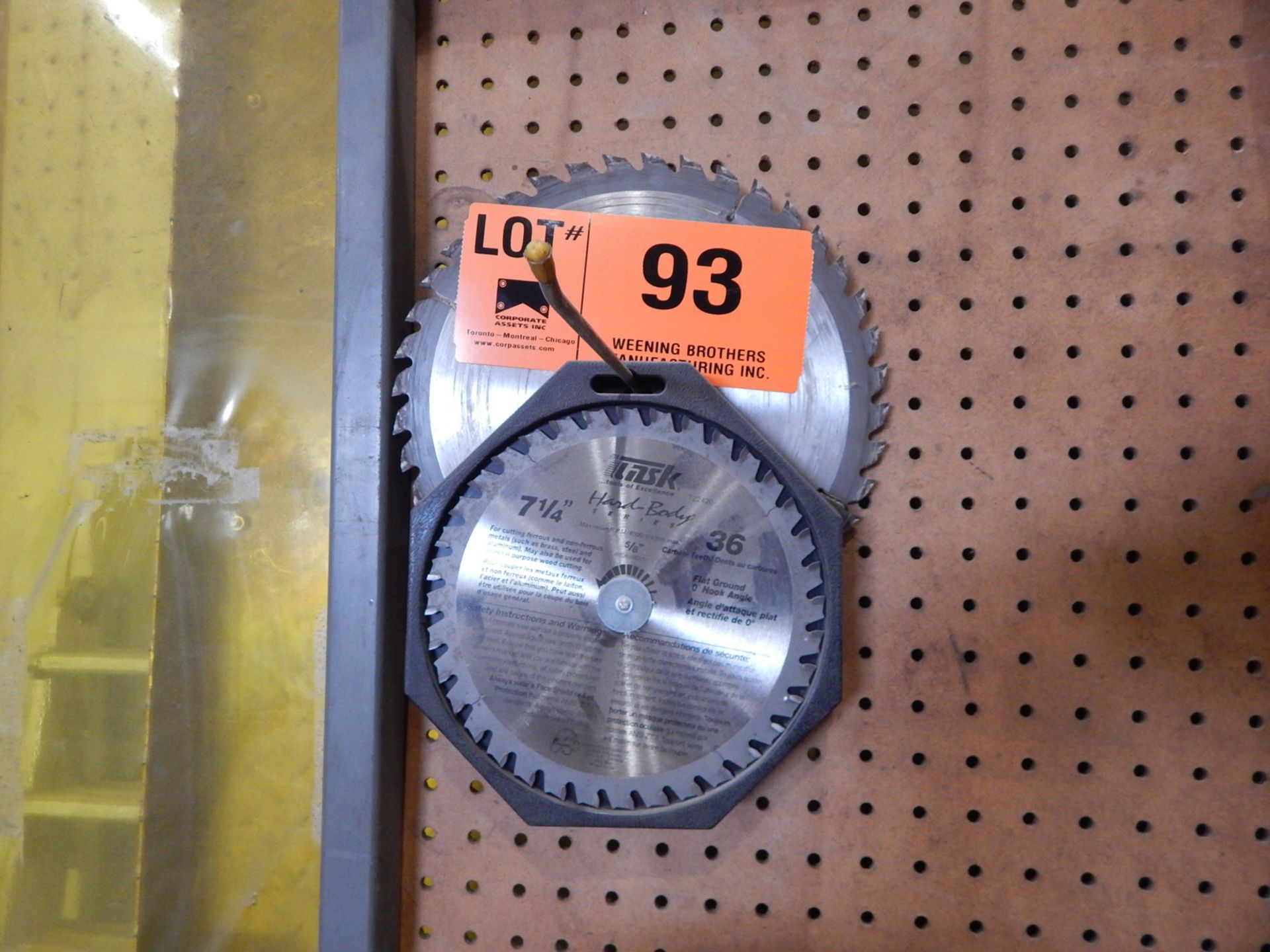 LOT/ CIRCULAR SAW BLADES