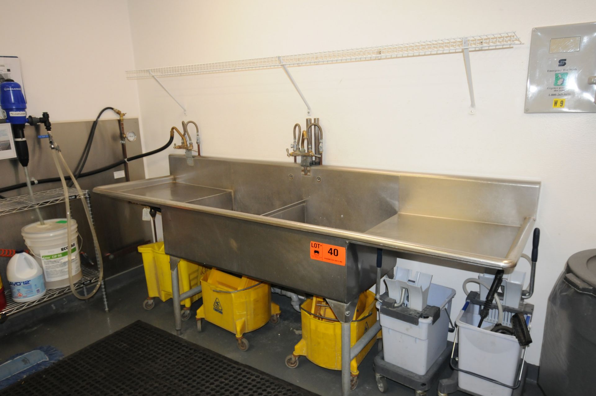 8'X2' STAINLESS STEEL DOUBLE WELL SINK, S/N N/A (LOCATED IN BURLINGTON - ON)