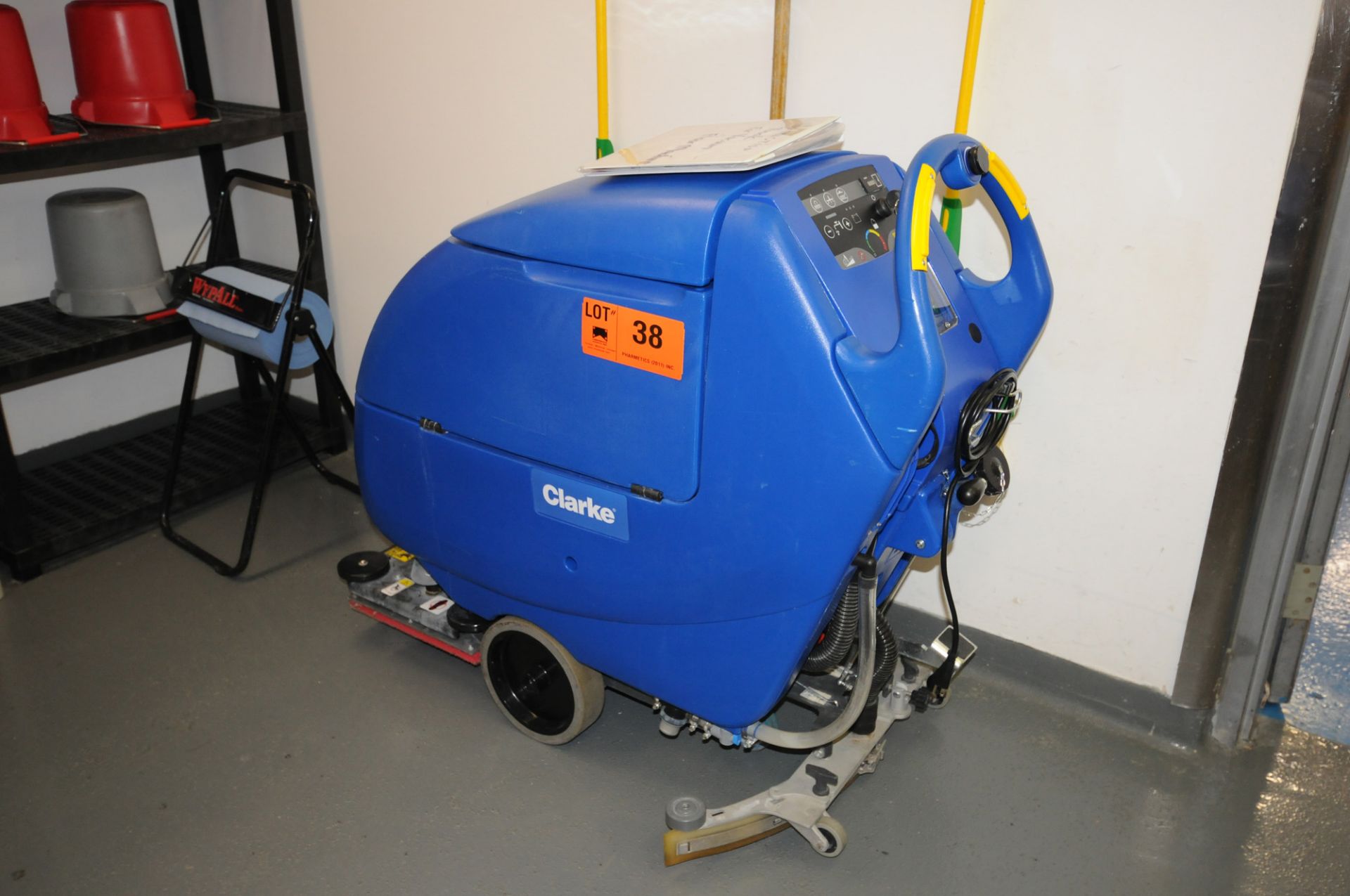 CLARKE (2013) FOCUS II L20 BOOST WALK BEHIND TYPE ELECTRIC FLOOR SCRUBBER WITH AGM BATTERIES,