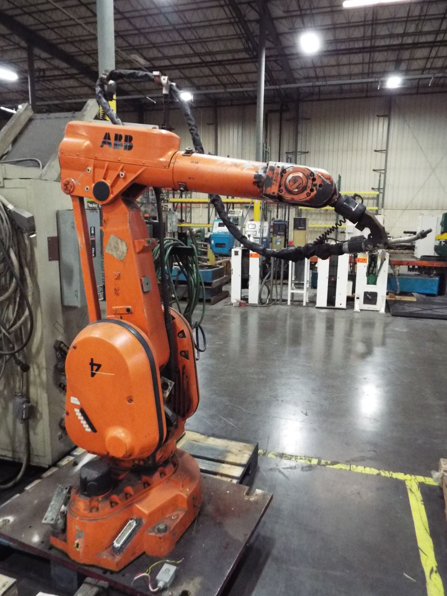 ABB IRB-2400 6 AXIS WELDING ROBOT WITH ABB IRB2400-0261 CONTROL, MILLER WIRE FEEDER, MILLER WIRE - Image 2 of 6