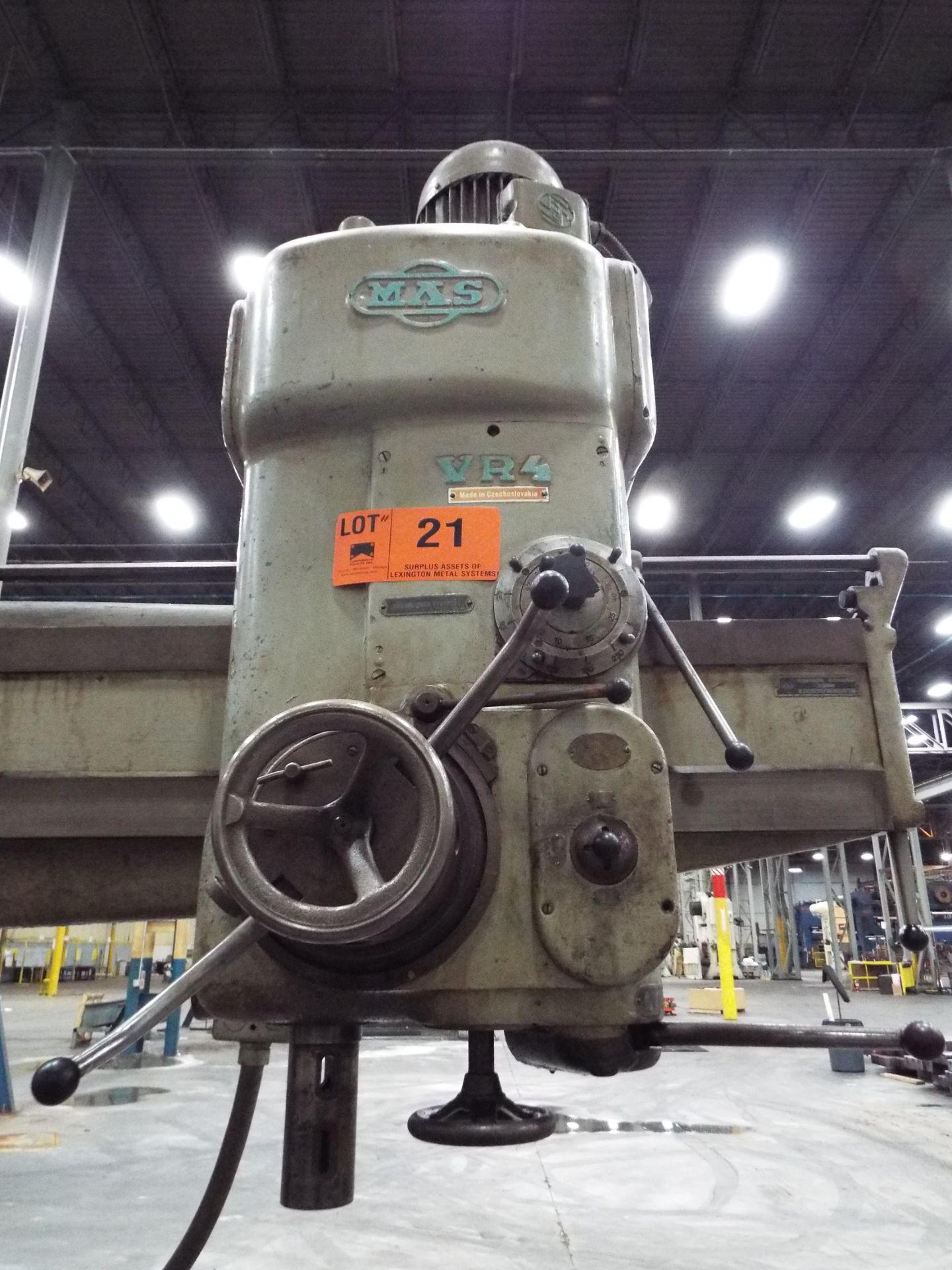 MAS DR4 5' RADIAL ARM DRILL WITH 12" COLUMN, SPEEDS TO 2000 RPM, BOX TABLE, S/N: 7936 (CI) - Image 2 of 4