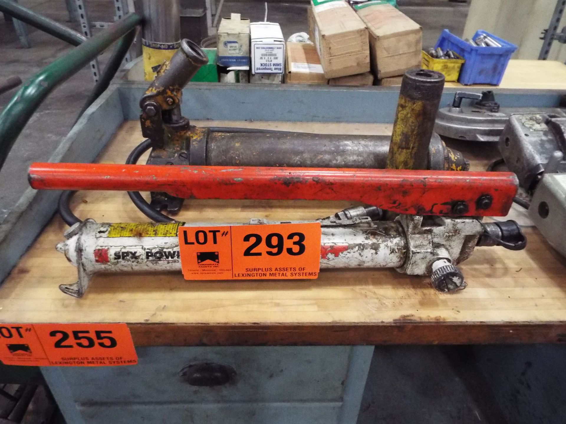 LOT/ HYDRAULIC JACK PUMPS