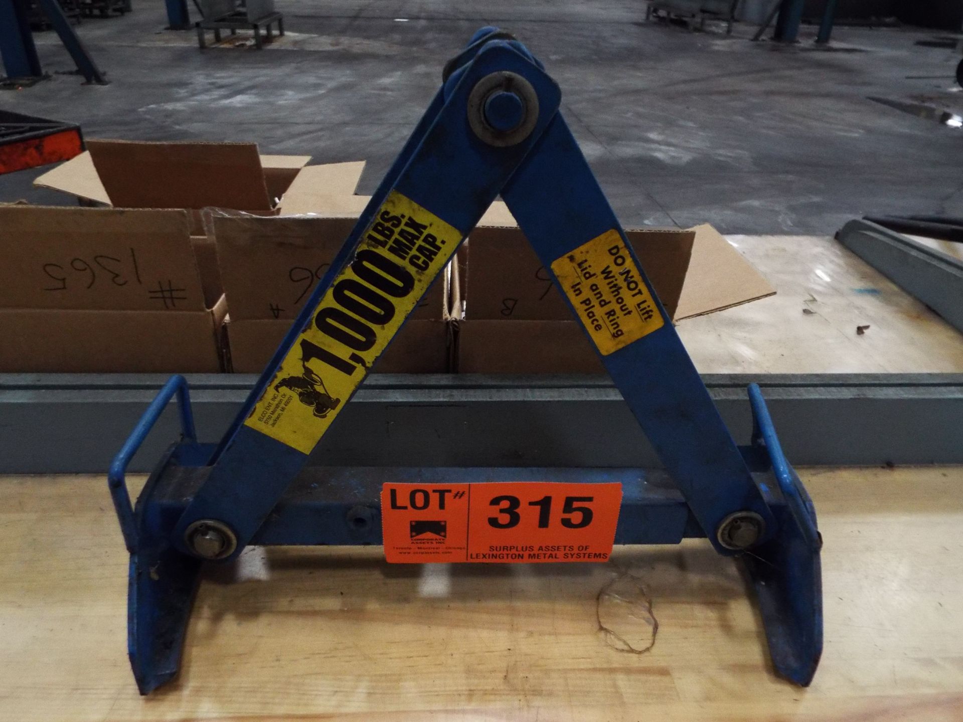 1000 LB. CAP. LIFTING ATTACHMENT