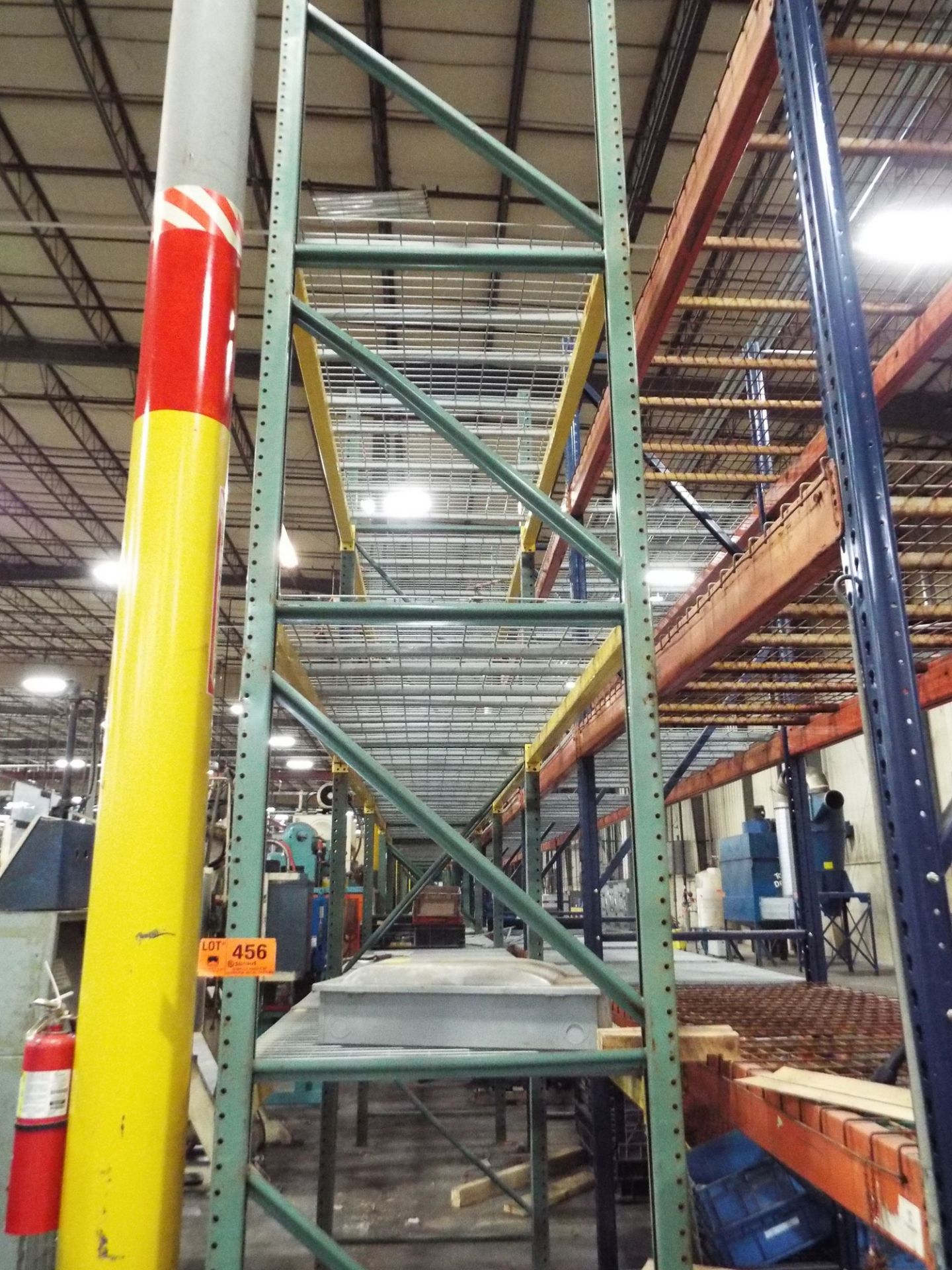 LOT/ (9) SECTIONS OF MEDIUM DUTY PALLET RACK (CI) (DELAYED DELIVERY)