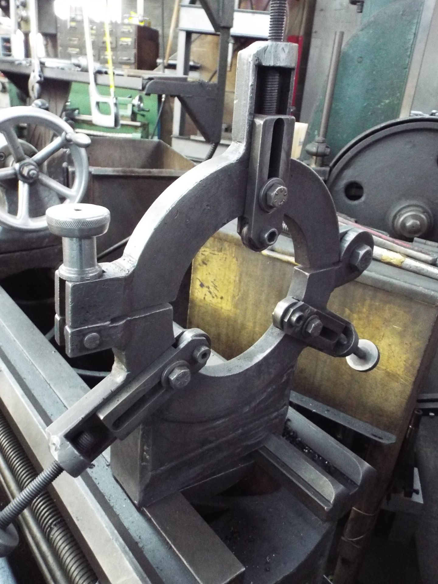 MEUSER & CO. ENGINE LATHE WITH 18" SWING, APPROX. 66" BETWEEN CENTERS, 2" SPINDLE BORE, SPEEDS TO - Image 7 of 8