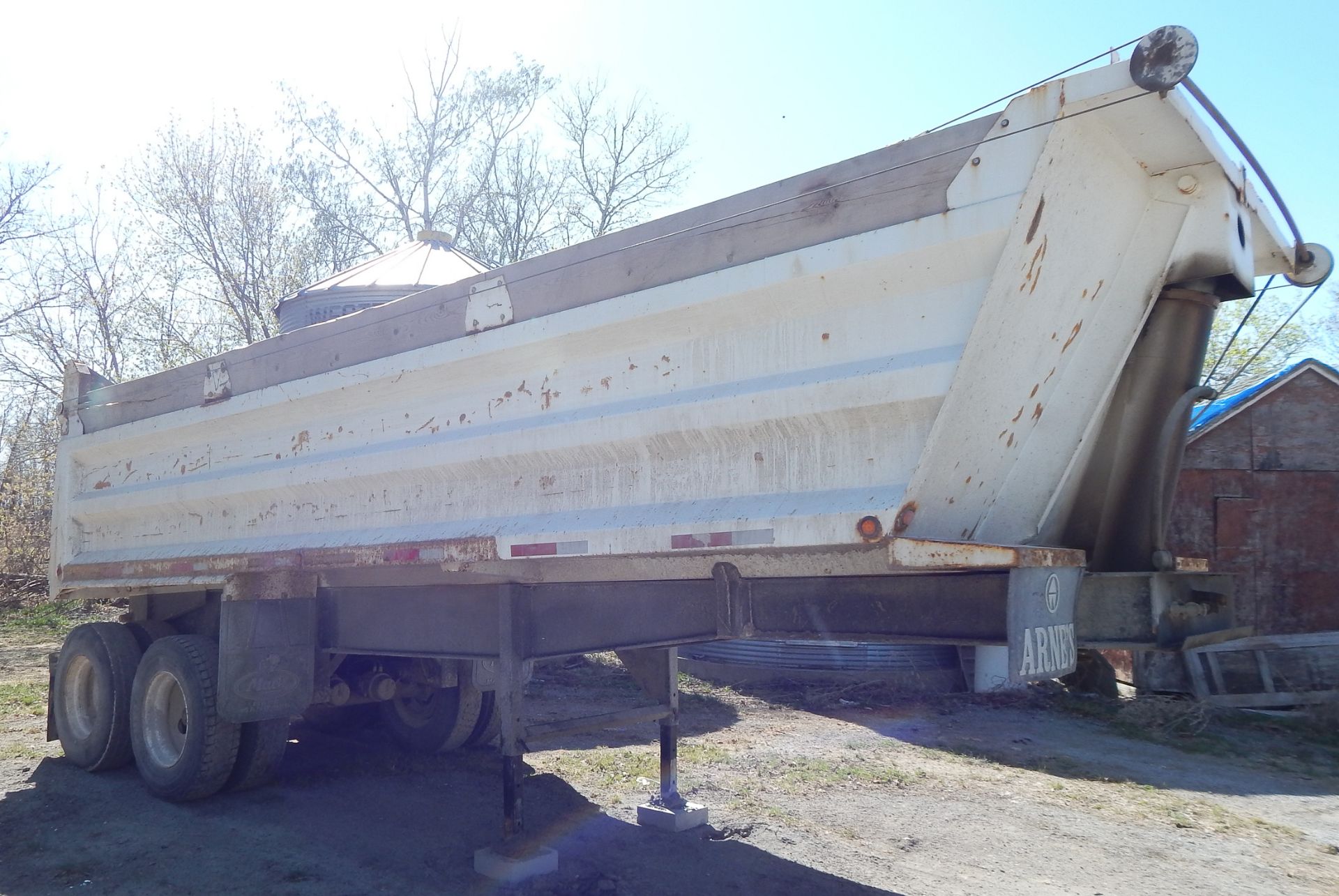 MFG N/A 24' TANDEM AXLE HYDRAULIC DUMP TRAILER VIN: N/A - Image 2 of 6