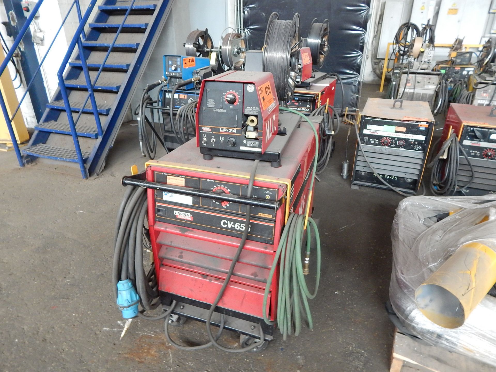 LINCOLN ELECTRIC CV-655 MIG WELDER WITH LINCOLN ELECTRIC LF-74 MIG WIRE FEEDER